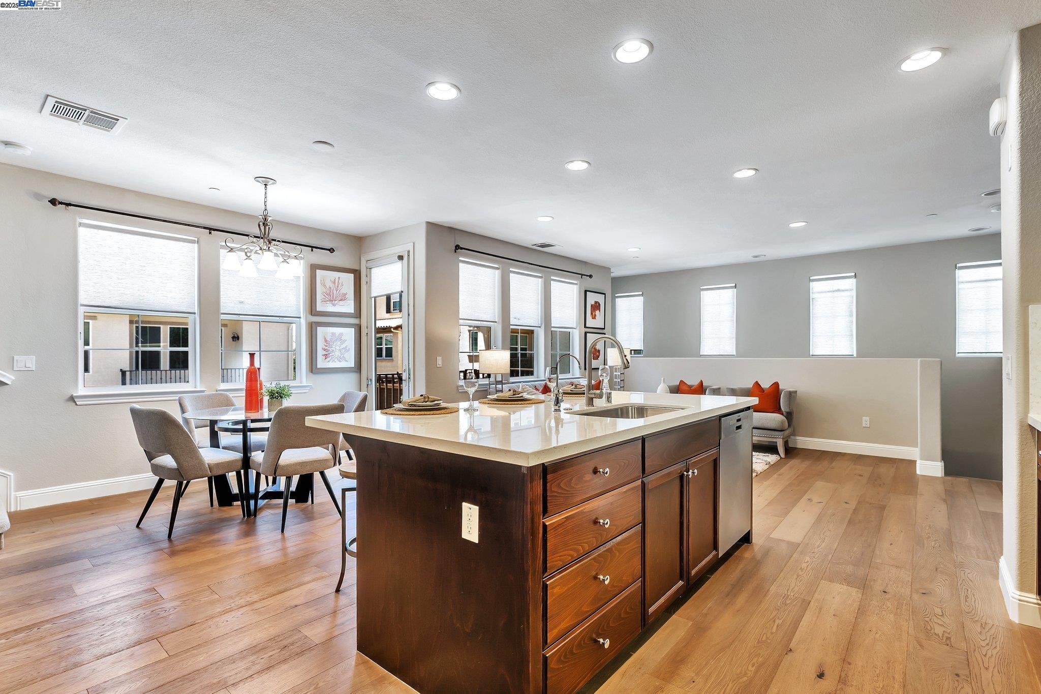 Photo #10: 41103446 Listing: Photo #10
