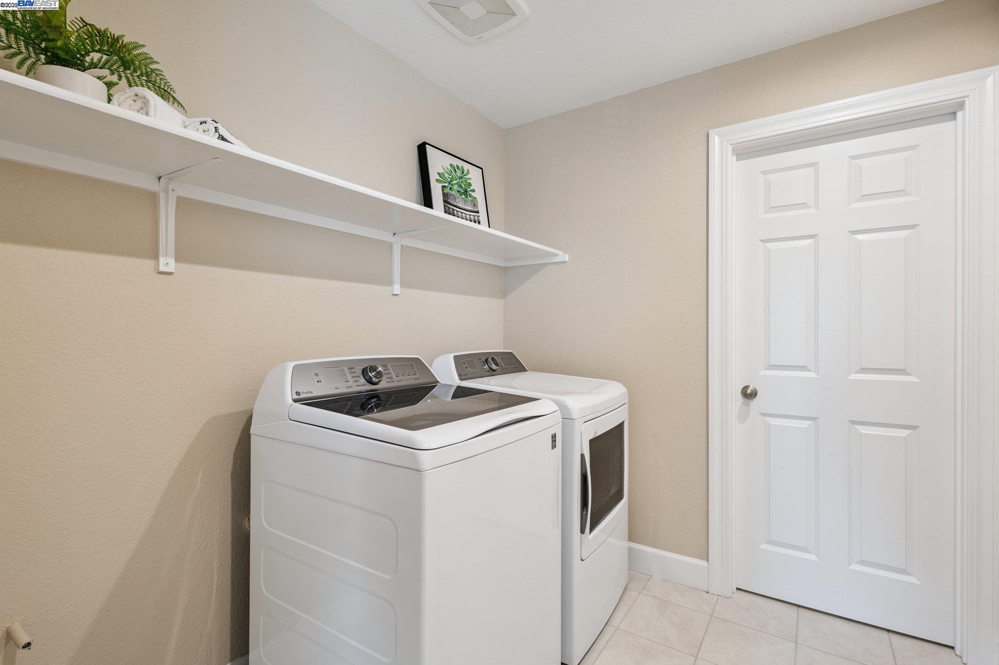 Detail Gallery Image 22 of 44 For 15492 Warbler Pl, Lathrop,  CA 95330 - 4 Beds | 3 Baths