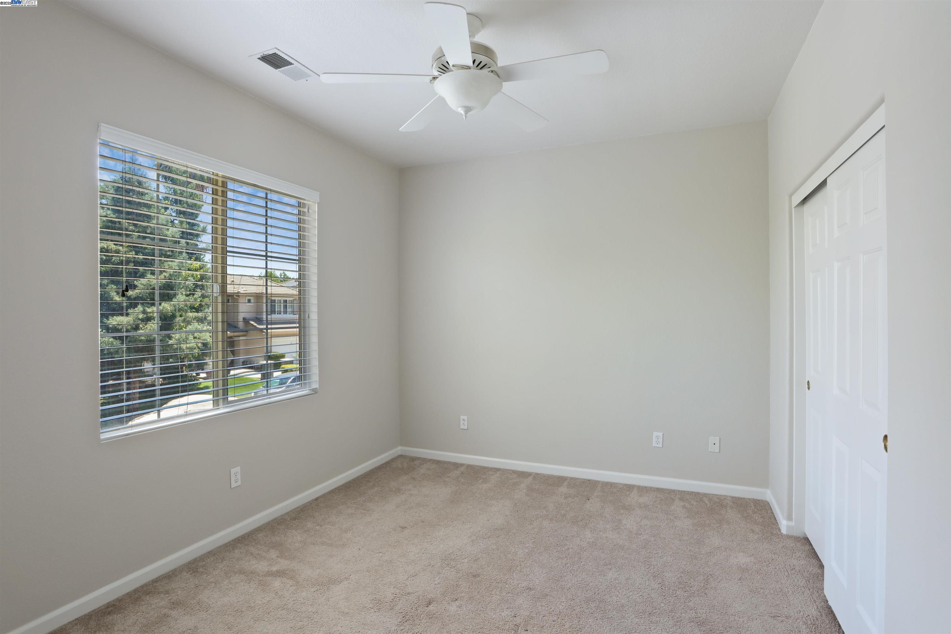 Detail Gallery Image 35 of 43 For 1841 Oregano Way, Tracy,  CA 95376-6727 - 5 Beds | 3 Baths