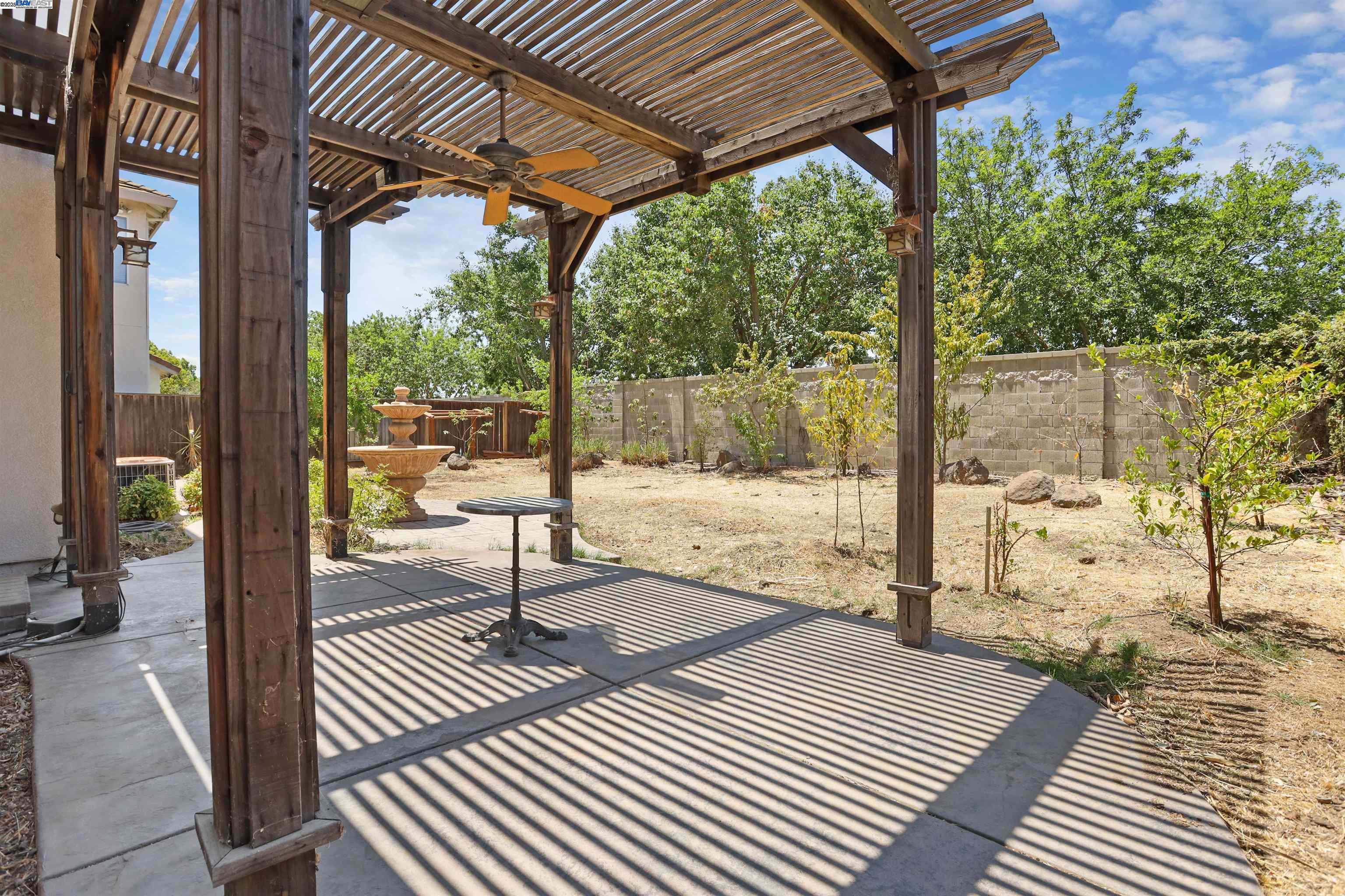 Detail Gallery Image 39 of 43 For 1841 Oregano Way, Tracy,  CA 95376-6727 - 5 Beds | 3 Baths