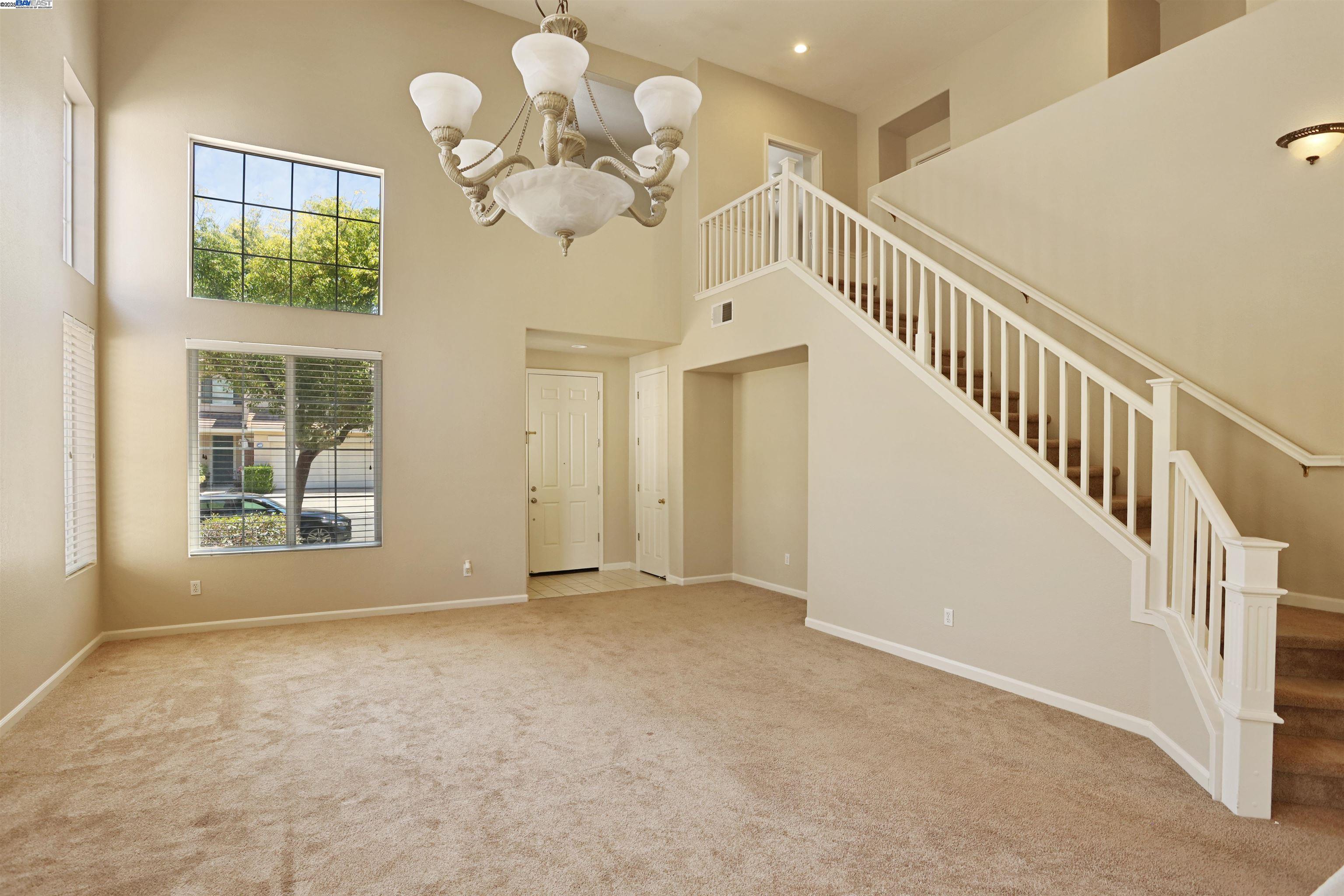 Detail Gallery Image 7 of 43 For 1841 Oregano Way, Tracy,  CA 95376-6727 - 5 Beds | 3 Baths