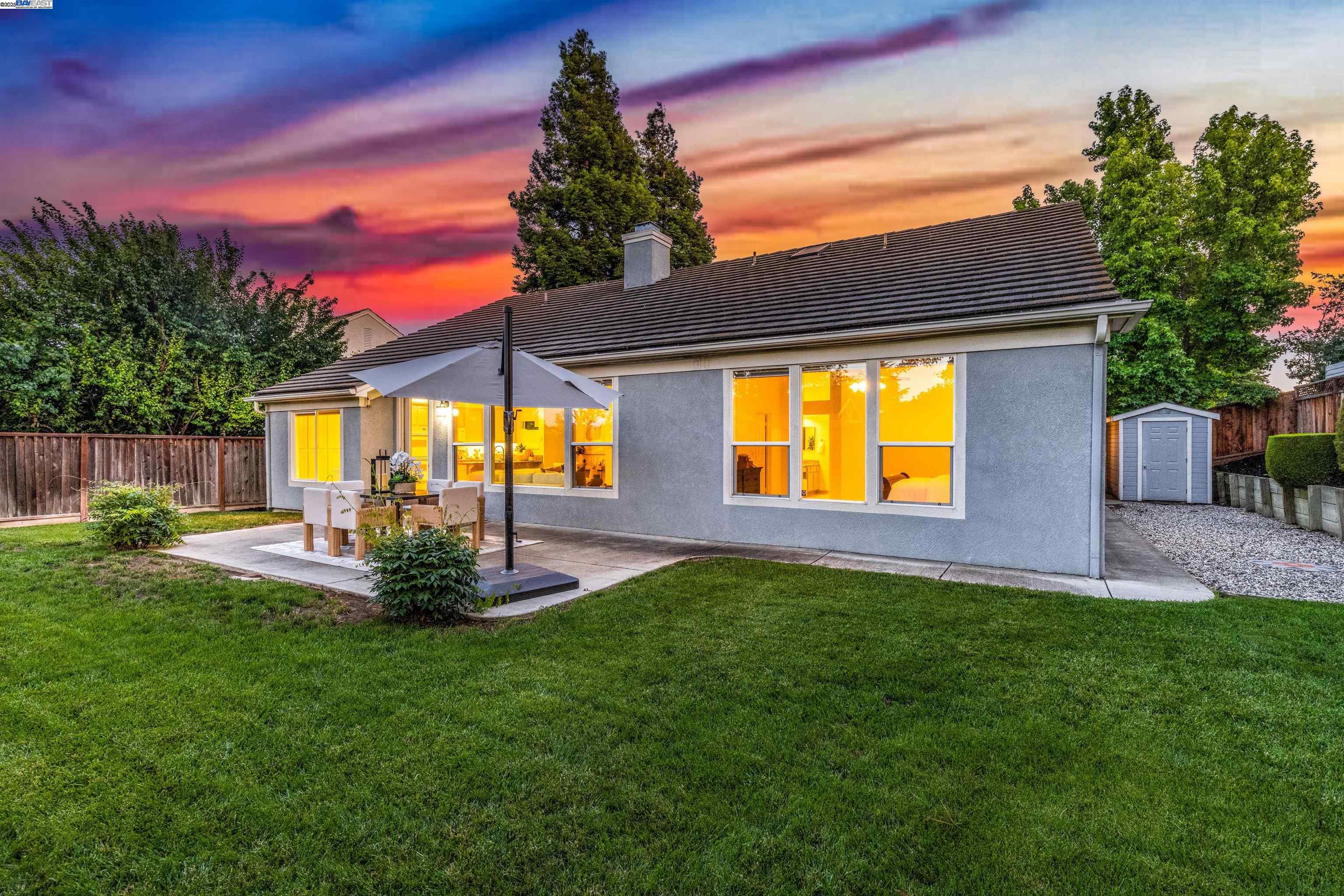 Detail Gallery Image 2 of 57 For 4244 Milton Way, Livermore,  CA 94551 - 4 Beds | 2 Baths