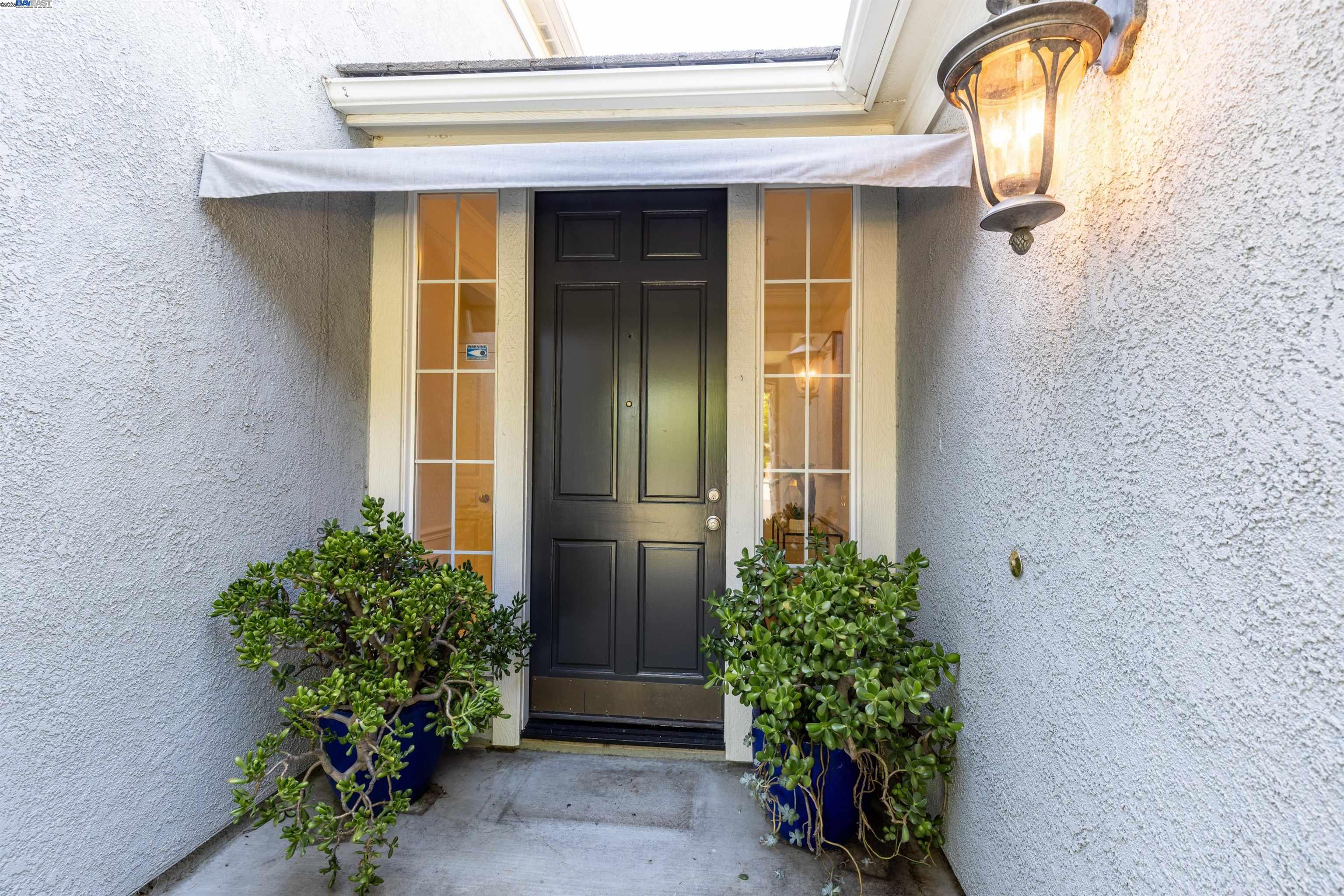 Detail Gallery Image 5 of 57 For 4244 Milton Way, Livermore,  CA 94551 - 4 Beds | 2 Baths