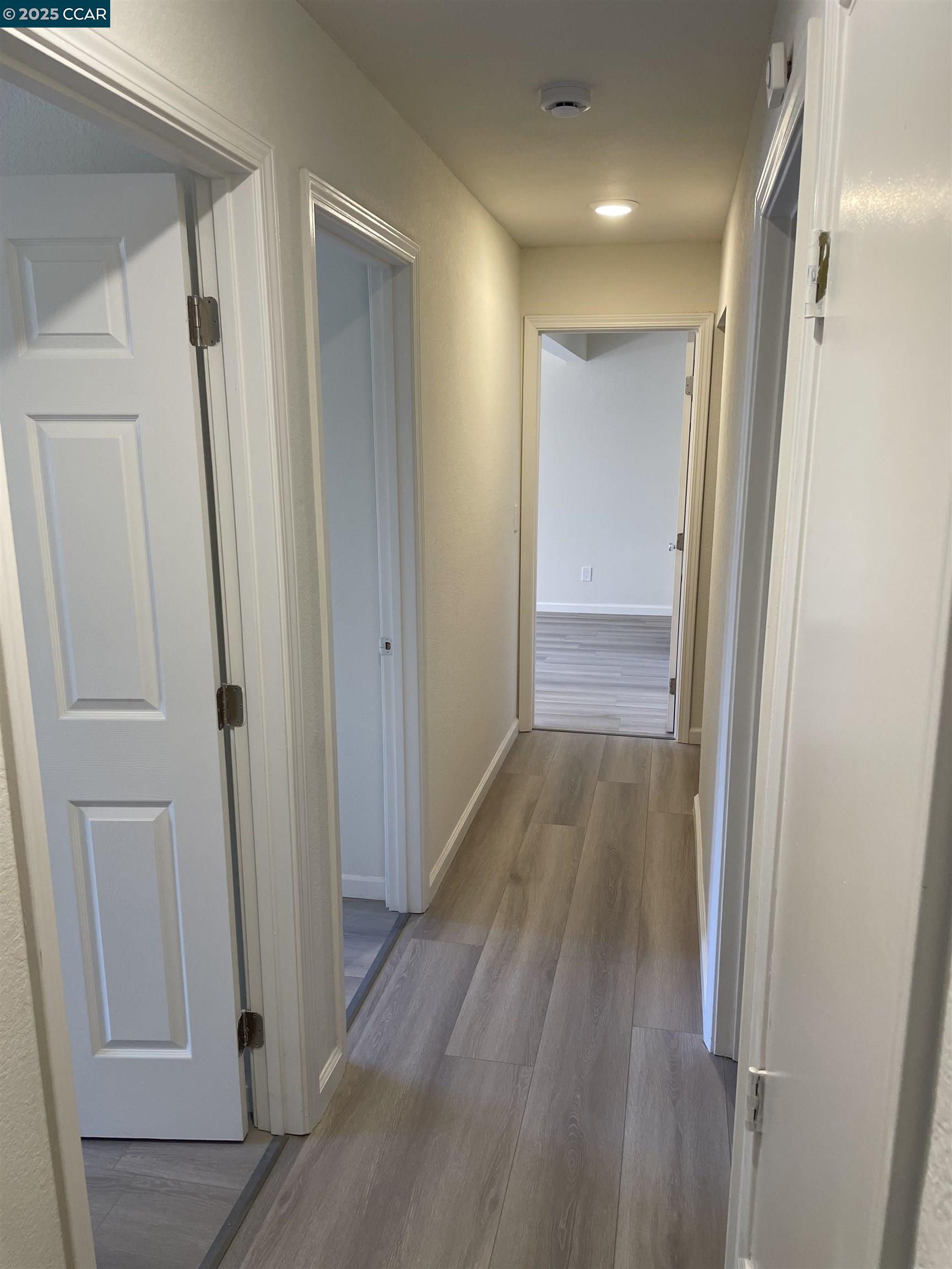 Detail Gallery Image 3 of 16 For 5050 Valley Crest Dr. #66,  Concord,  CA 94521 - 3 Beds | 2 Baths