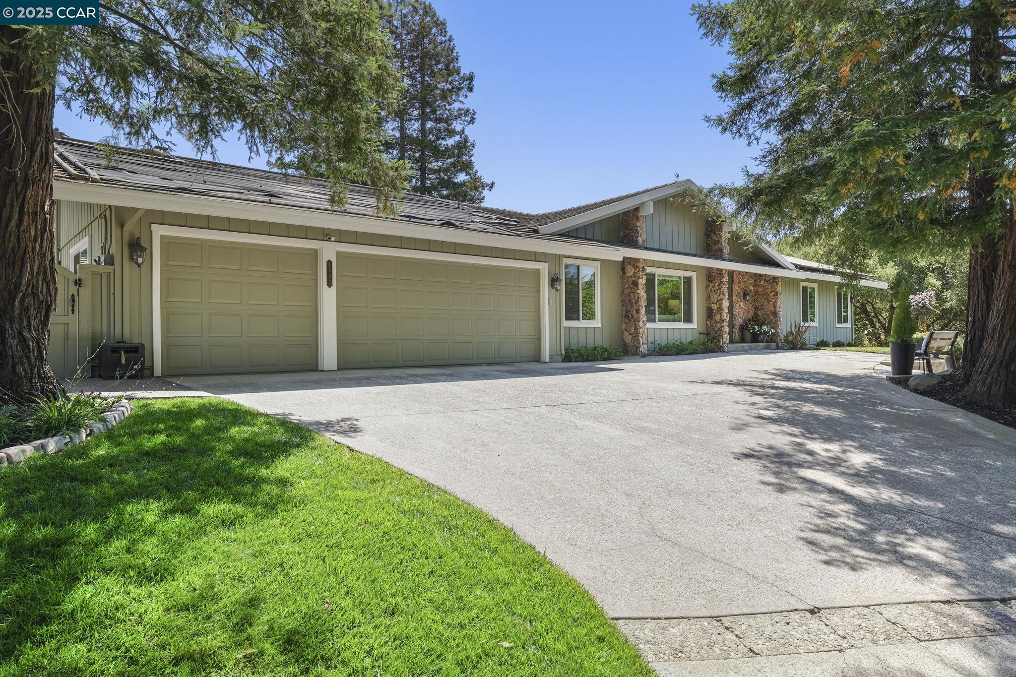 Detail Gallery Image 3 of 49 For 1883 Piedras Cir, Alamo,  CA 94507 - 4 Beds | 3 Baths