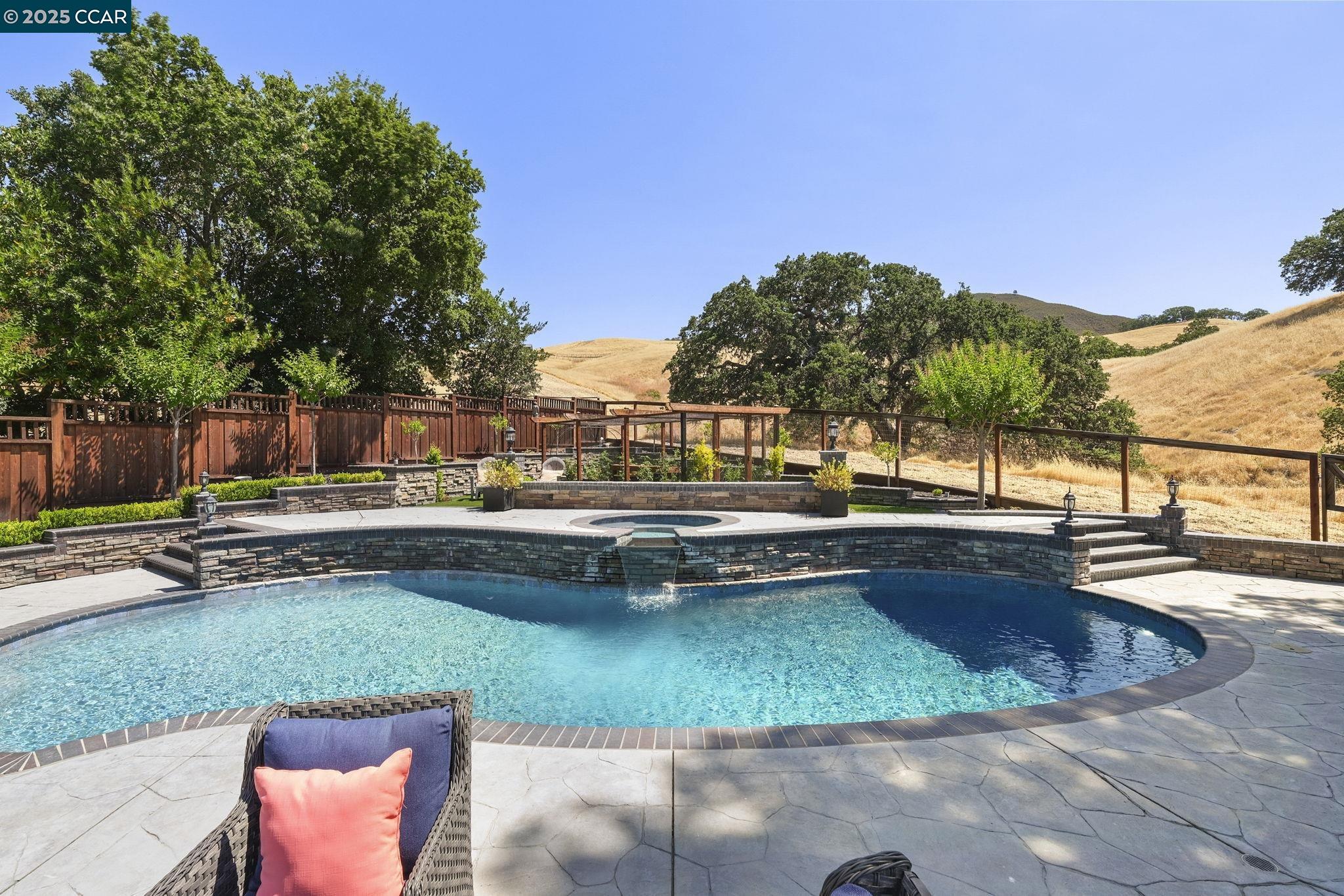 Detail Gallery Image 35 of 49 For 1883 Piedras Cir, Alamo,  CA 94507 - 4 Beds | 3 Baths