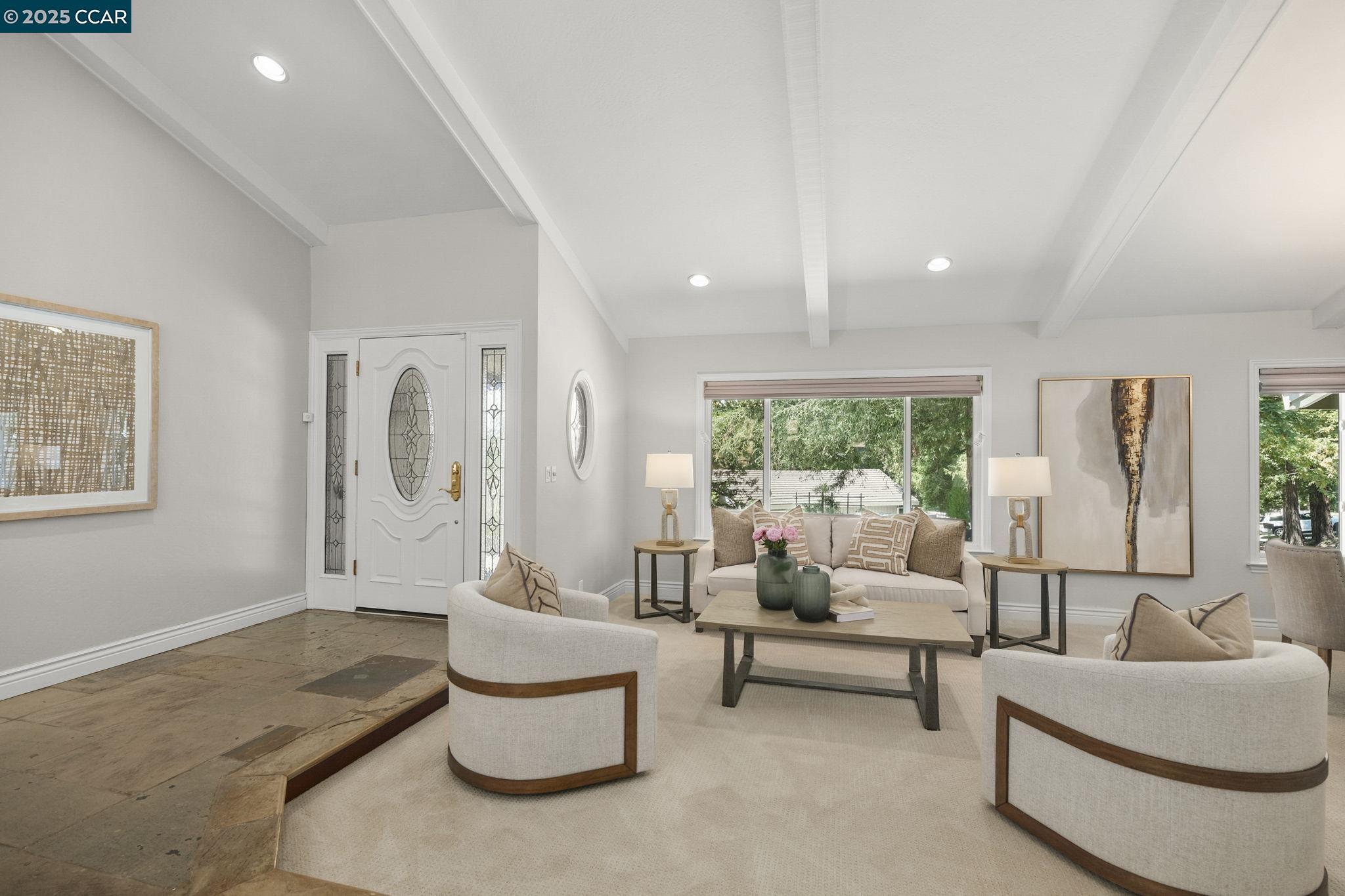 Detail Gallery Image 5 of 49 For 1883 Piedras Cir, Alamo,  CA 94507 - 4 Beds | 3 Baths