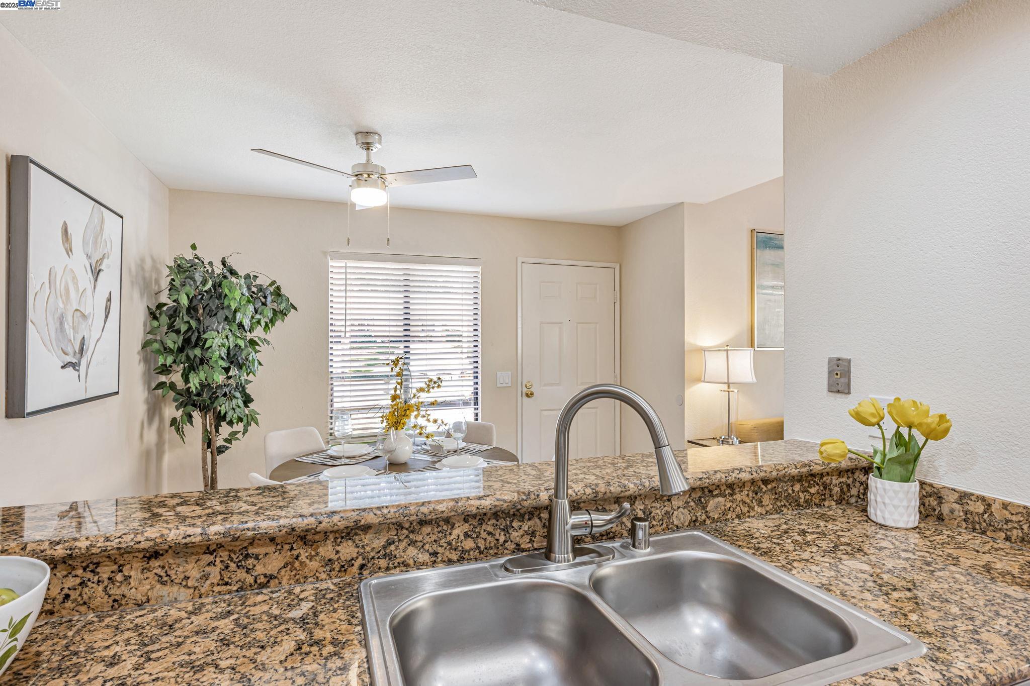 Photo #11: 41103459 Listing: Photo #11