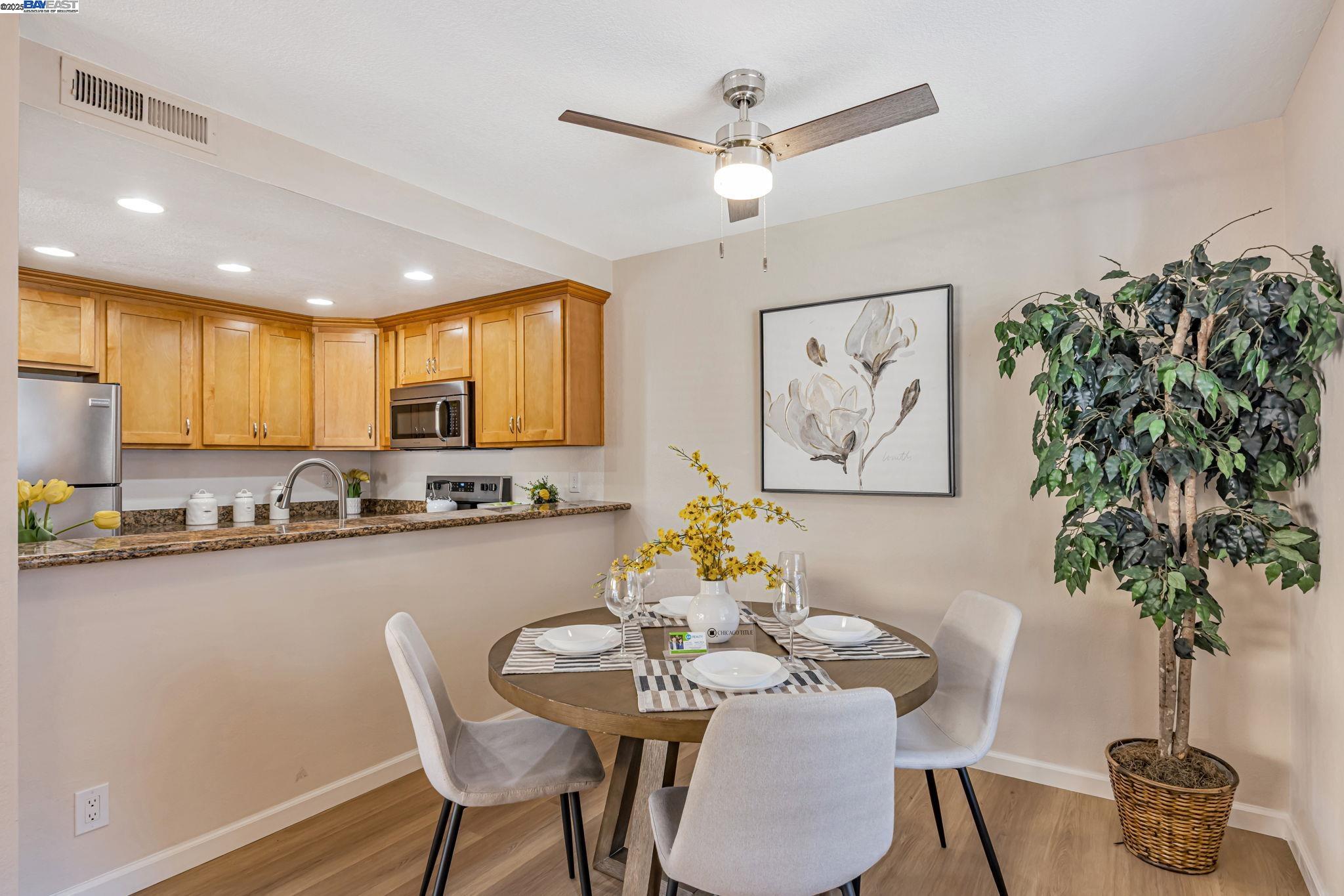 Photo #13: 41103459 Listing: Photo #13