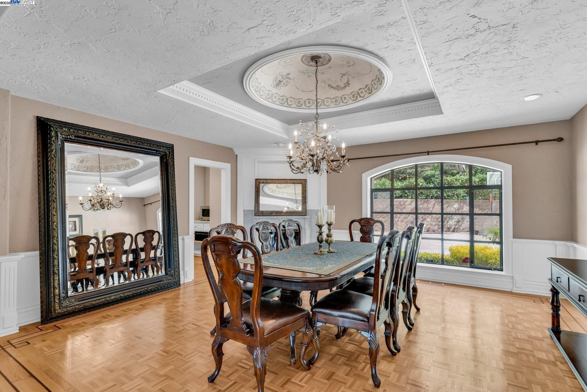 Detail Gallery Image 17 of 56 For 219 Valley Oaks Dr, Alamo,  CA 94507 - 4 Beds | 4/1 Baths
