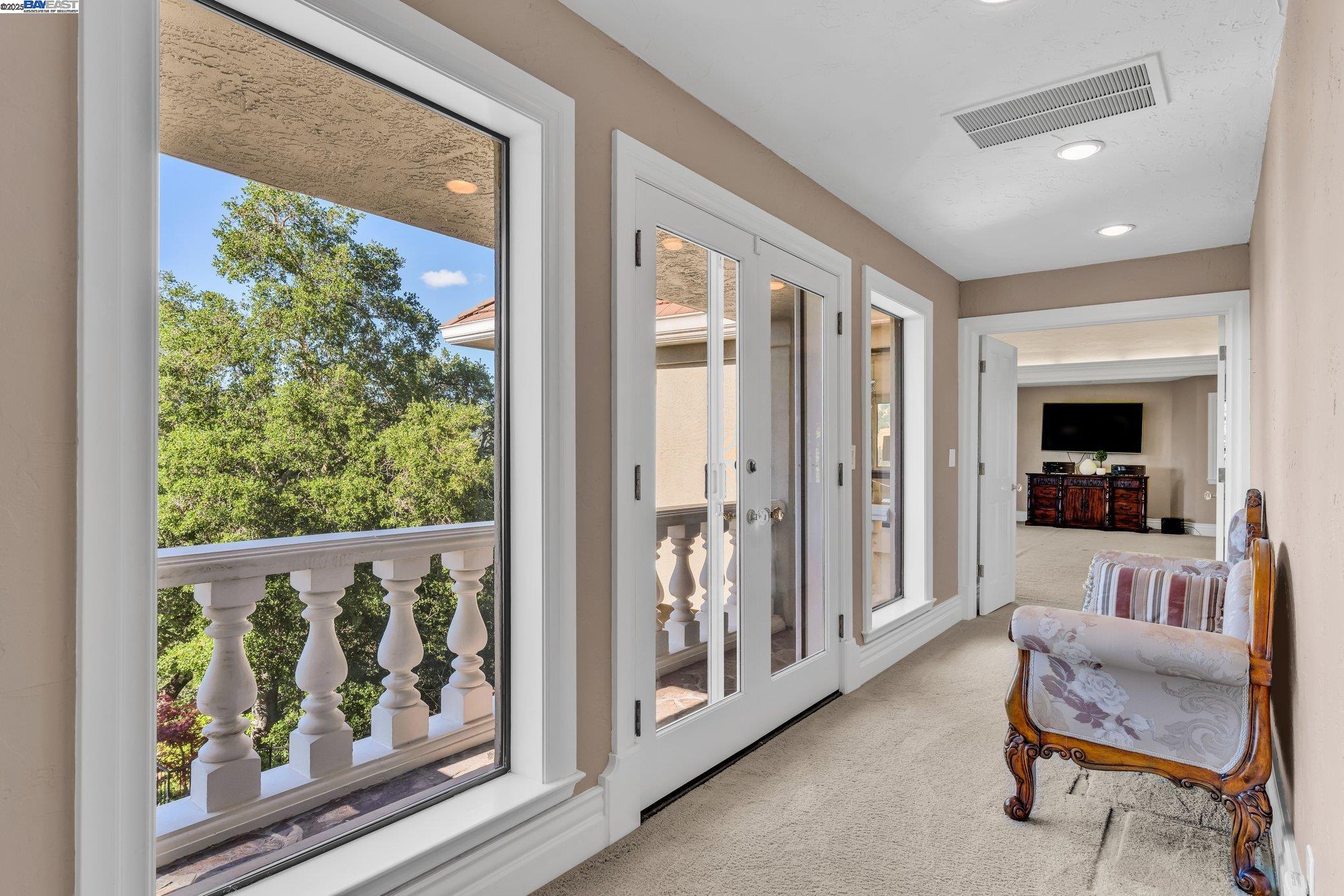 Detail Gallery Image 35 of 56 For 219 Valley Oaks Dr, Alamo,  CA 94507 - 4 Beds | 4/1 Baths