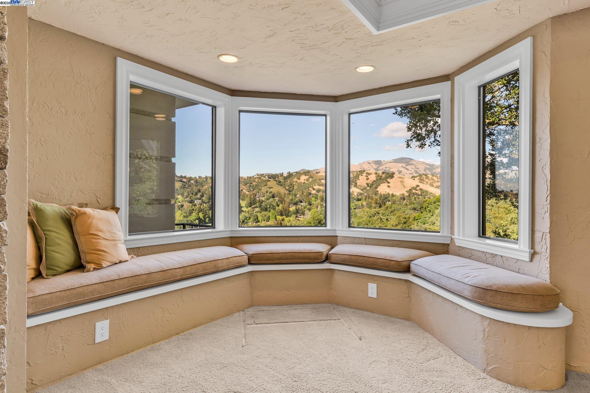Detail Gallery Image 37 of 56 For 219 Valley Oaks Dr, Alamo,  CA 94507 - 4 Beds | 4/1 Baths
