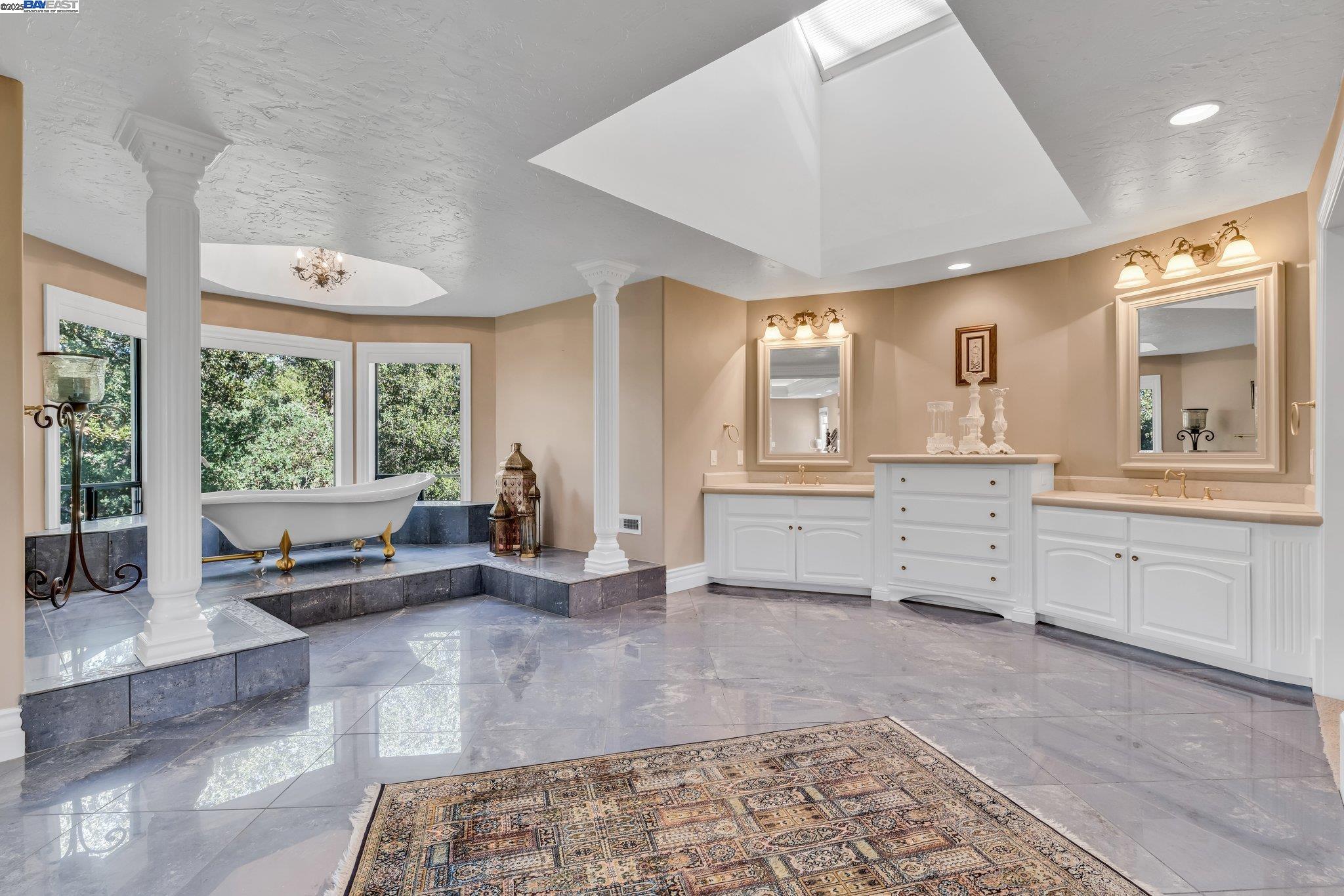 Detail Gallery Image 41 of 56 For 219 Valley Oaks Dr, Alamo,  CA 94507 - 4 Beds | 4/1 Baths