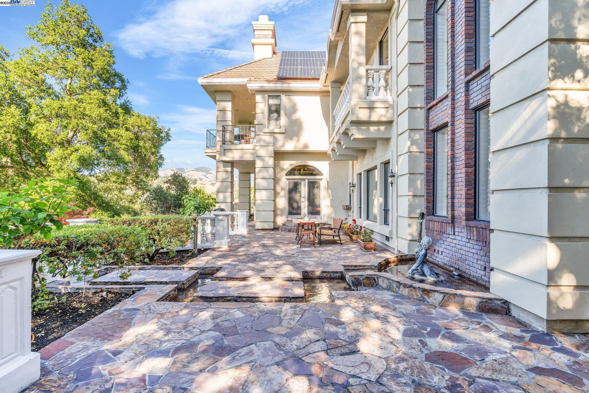 Detail Gallery Image 51 of 56 For 219 Valley Oaks Dr, Alamo,  CA 94507 - 4 Beds | 4/1 Baths