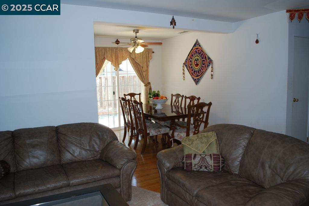 2118 San Rafael Ave, Santa Clara, California 95051, 3 Bedrooms Bedrooms, 5 Rooms Rooms,2 BathroomsBathrooms,Residential Lease,For Rent,2118 San Rafael Ave,41103464
