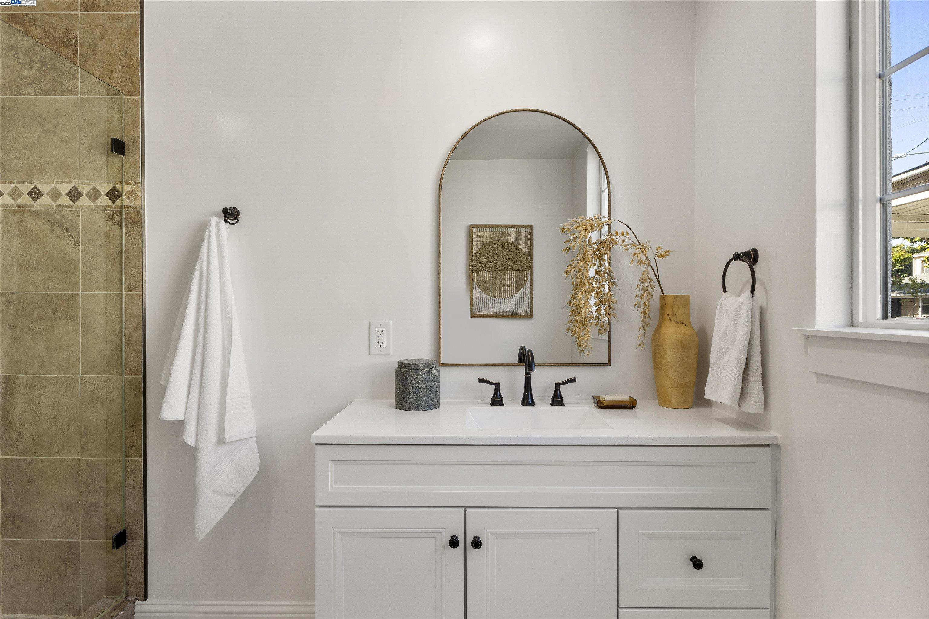 Detail Gallery Image 22 of 38 For 1535 Valley St, San Leandro,  CA 94577 - 3 Beds | 2 Baths