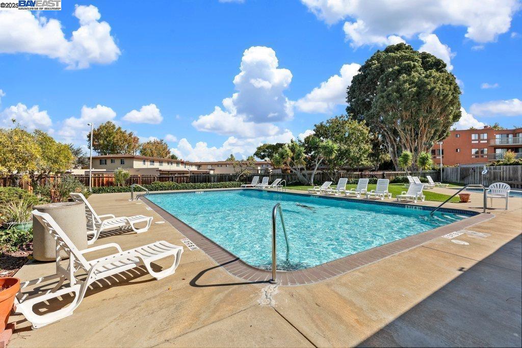 Detail Gallery Image 23 of 25 For 1573 Marina Ct a,  San Mateo,  CA 94403 - 3 Beds | 1 Baths