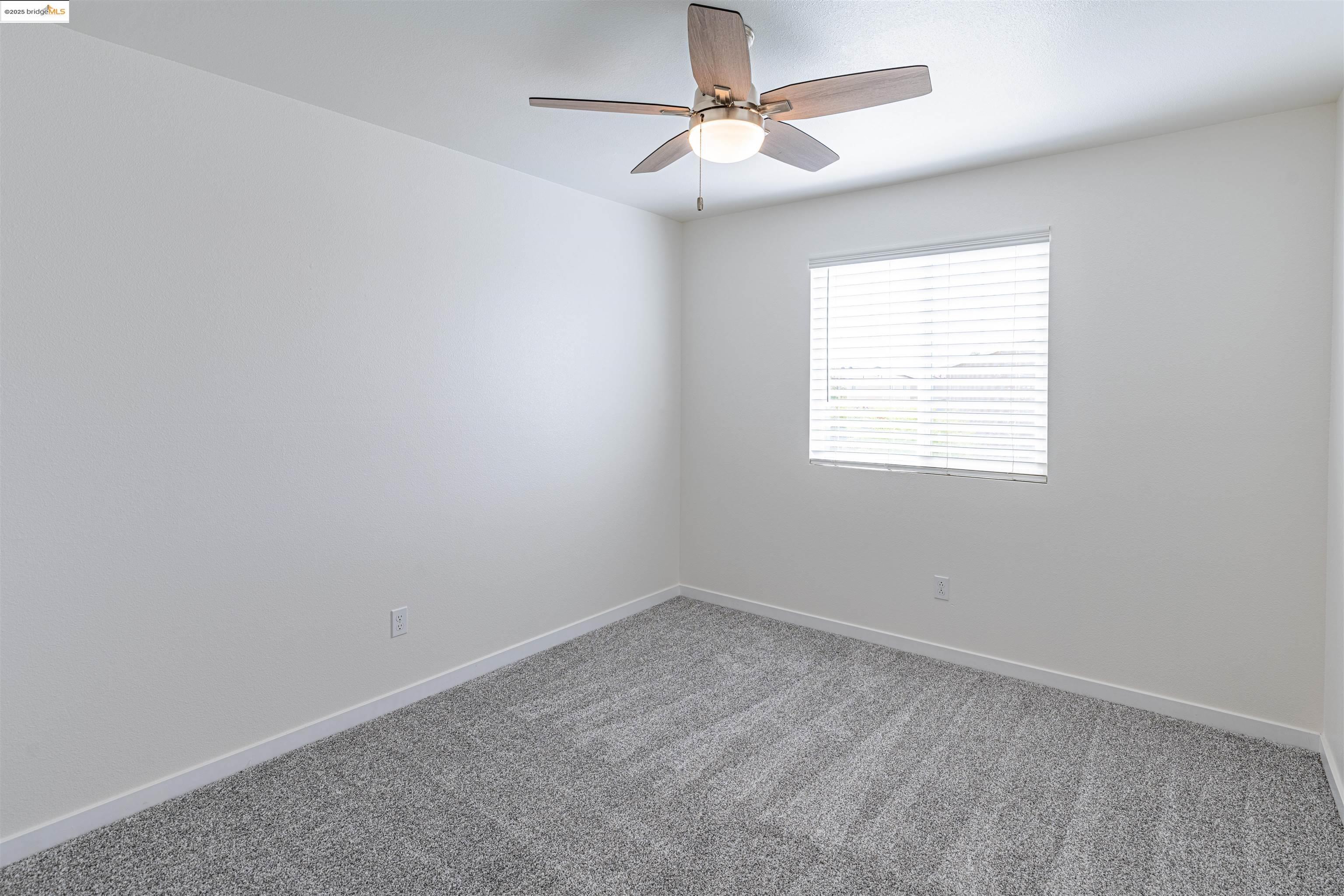 Detail Gallery Image 25 of 36 For 3119 Grizzly St, Merced,  CA 95341-8238 - 4 Beds | 2/1 Baths