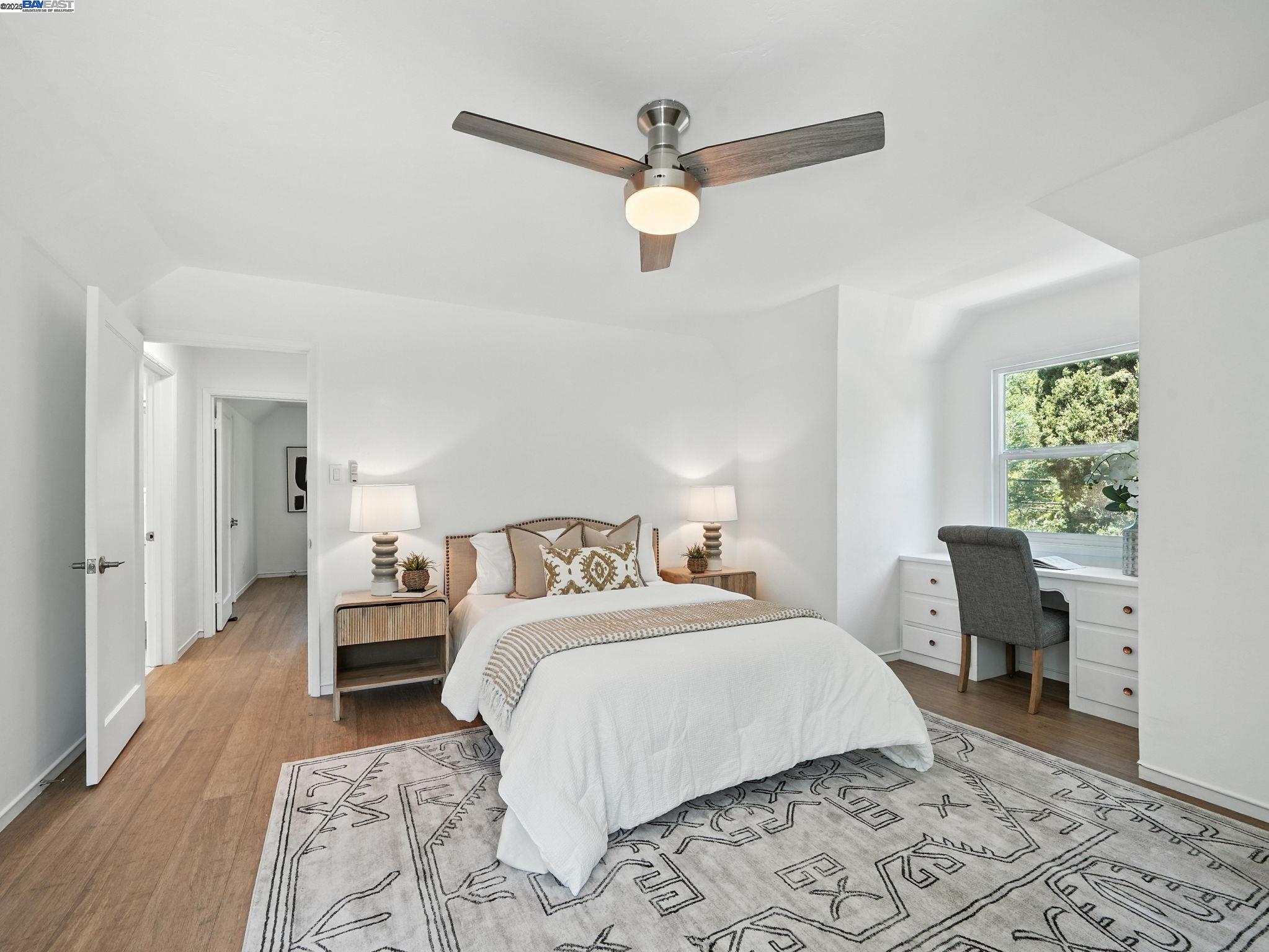 Detail Gallery Image 16 of 36 For 160 Moraga Way, Orinda,  CA 94563 - 3 Beds | 2/1 Baths