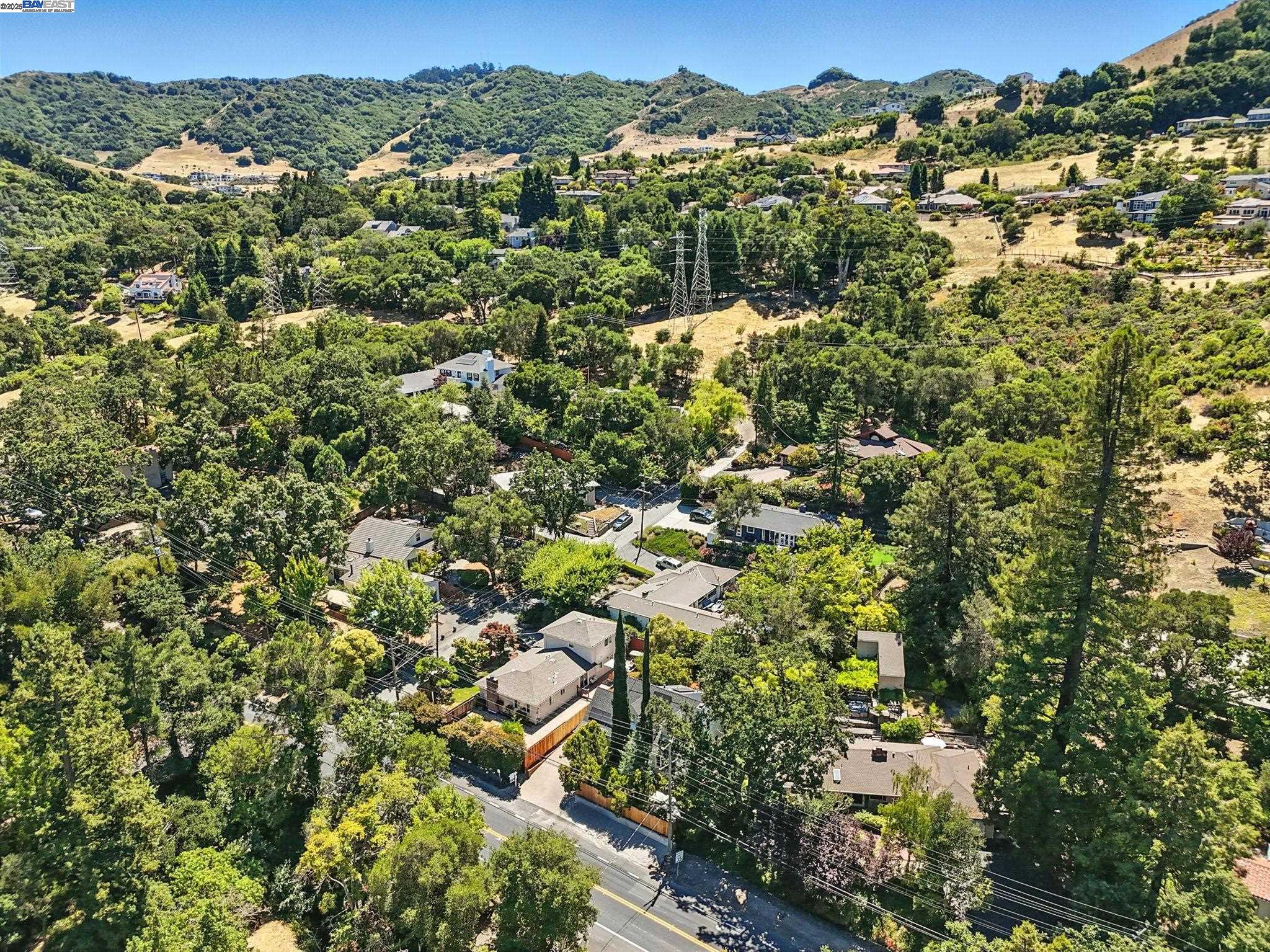 Detail Gallery Image 31 of 36 For 160 Moraga Way, Orinda,  CA 94563 - 3 Beds | 2/1 Baths