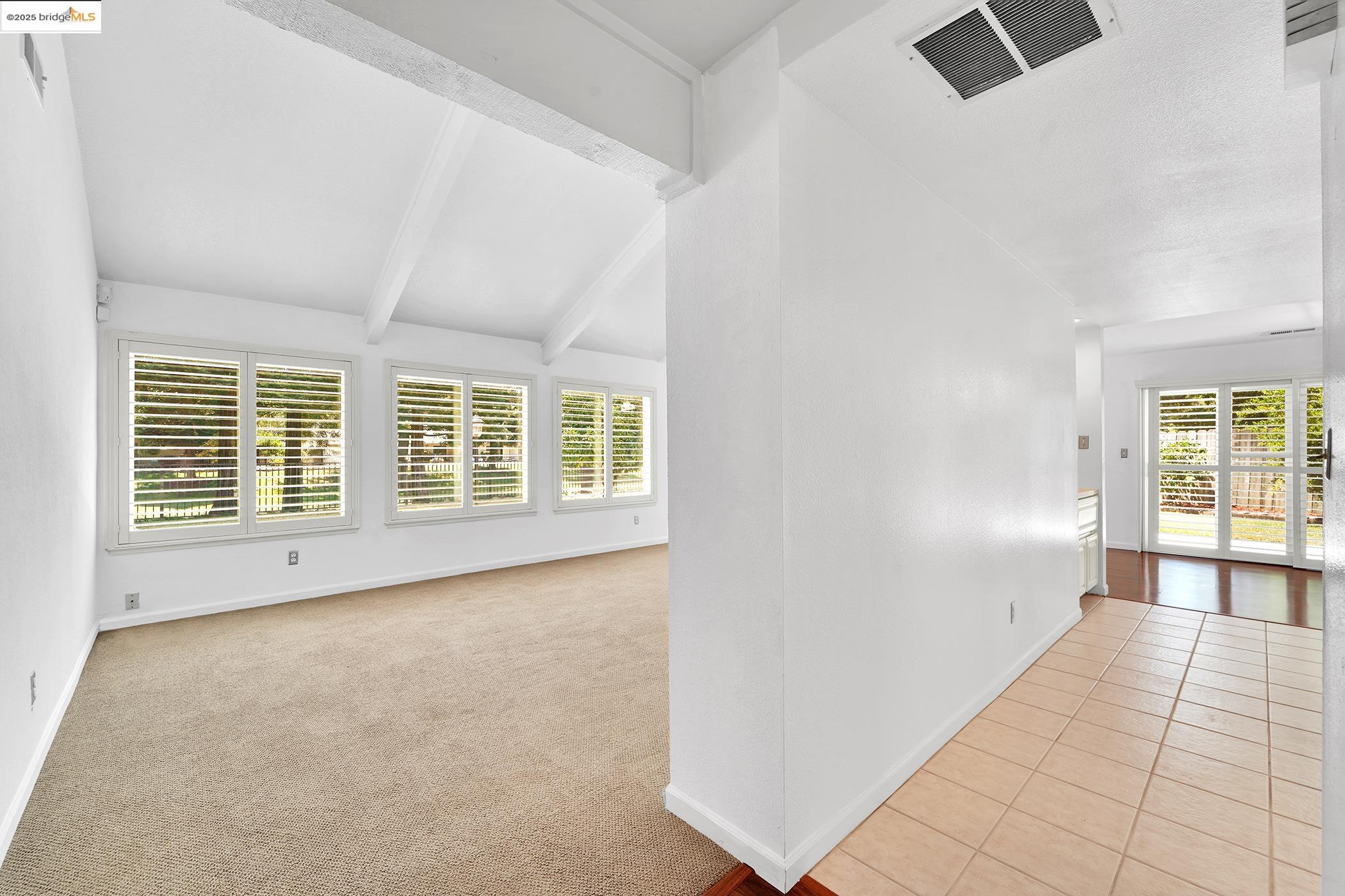 Detail Gallery Image 11 of 43 For 5323 Virtue Arc Dr, Stockton,  CA 95207 - 4 Beds | 2 Baths
