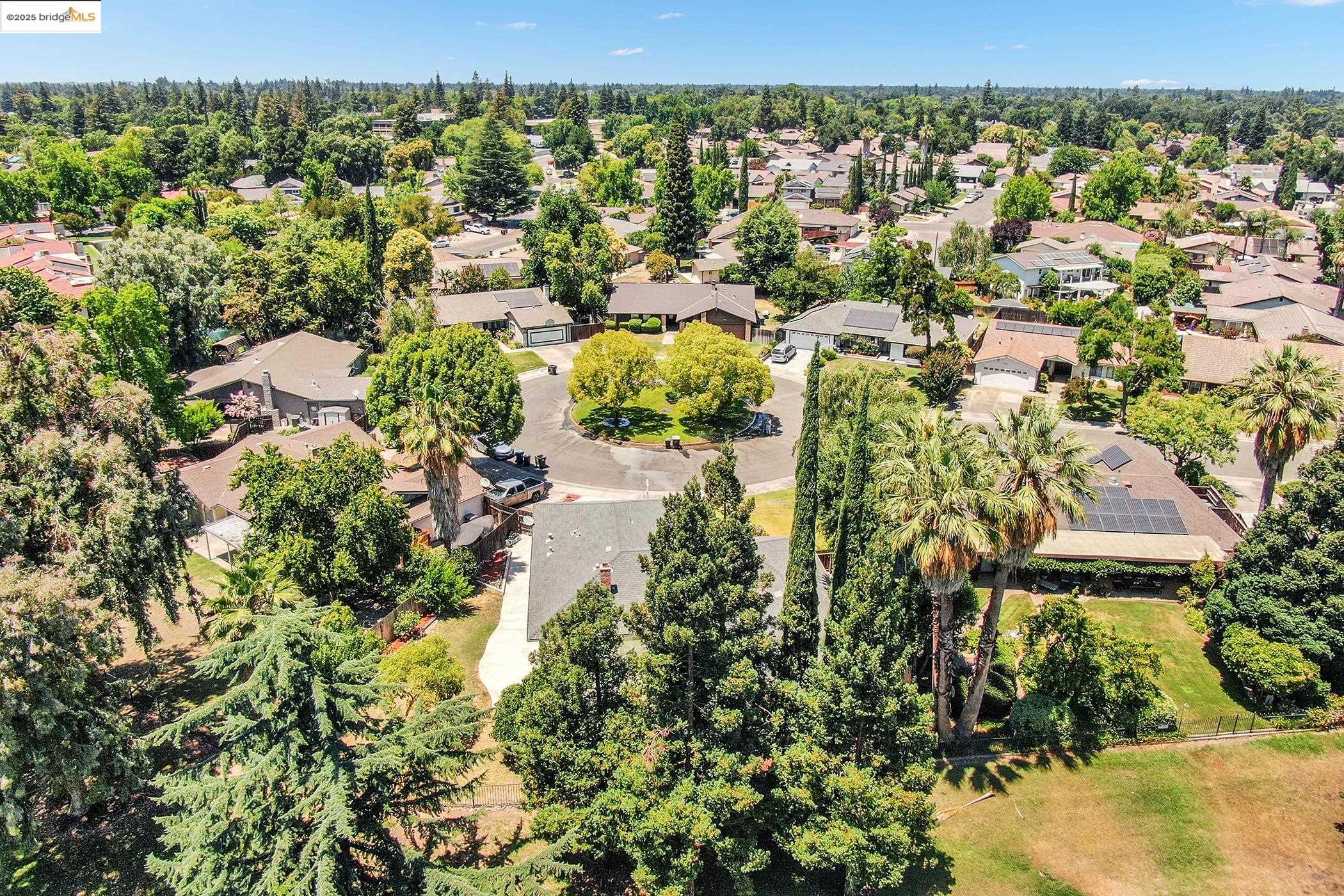 Detail Gallery Image 6 of 43 For 5323 Virtue Arc Dr, Stockton,  CA 95207 - 4 Beds | 2 Baths