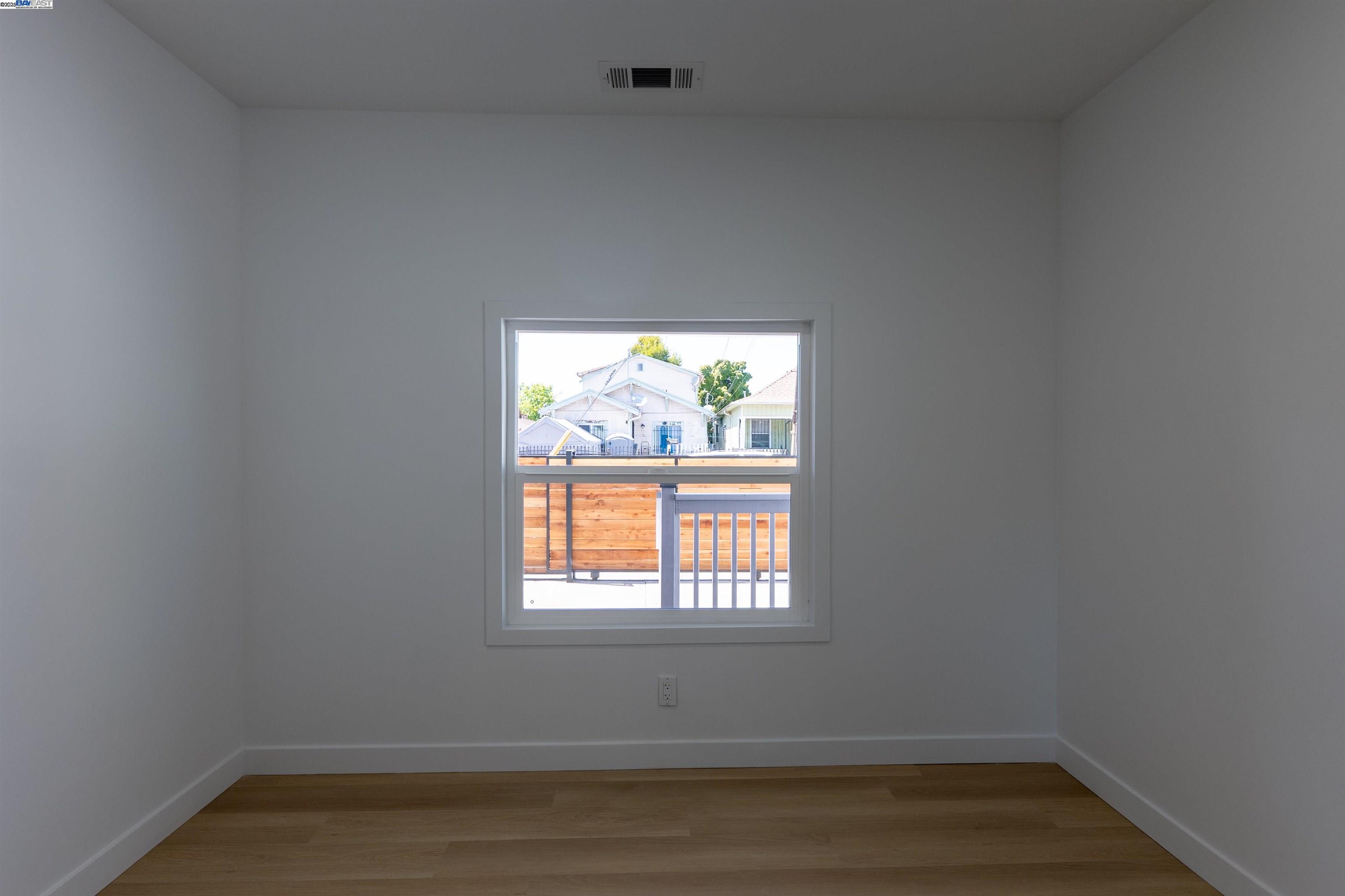 Detail Gallery Image 36 of 50 For 1276 64th Ave, Oakland,  CA 94621 - 2 Beds | 1 Baths
