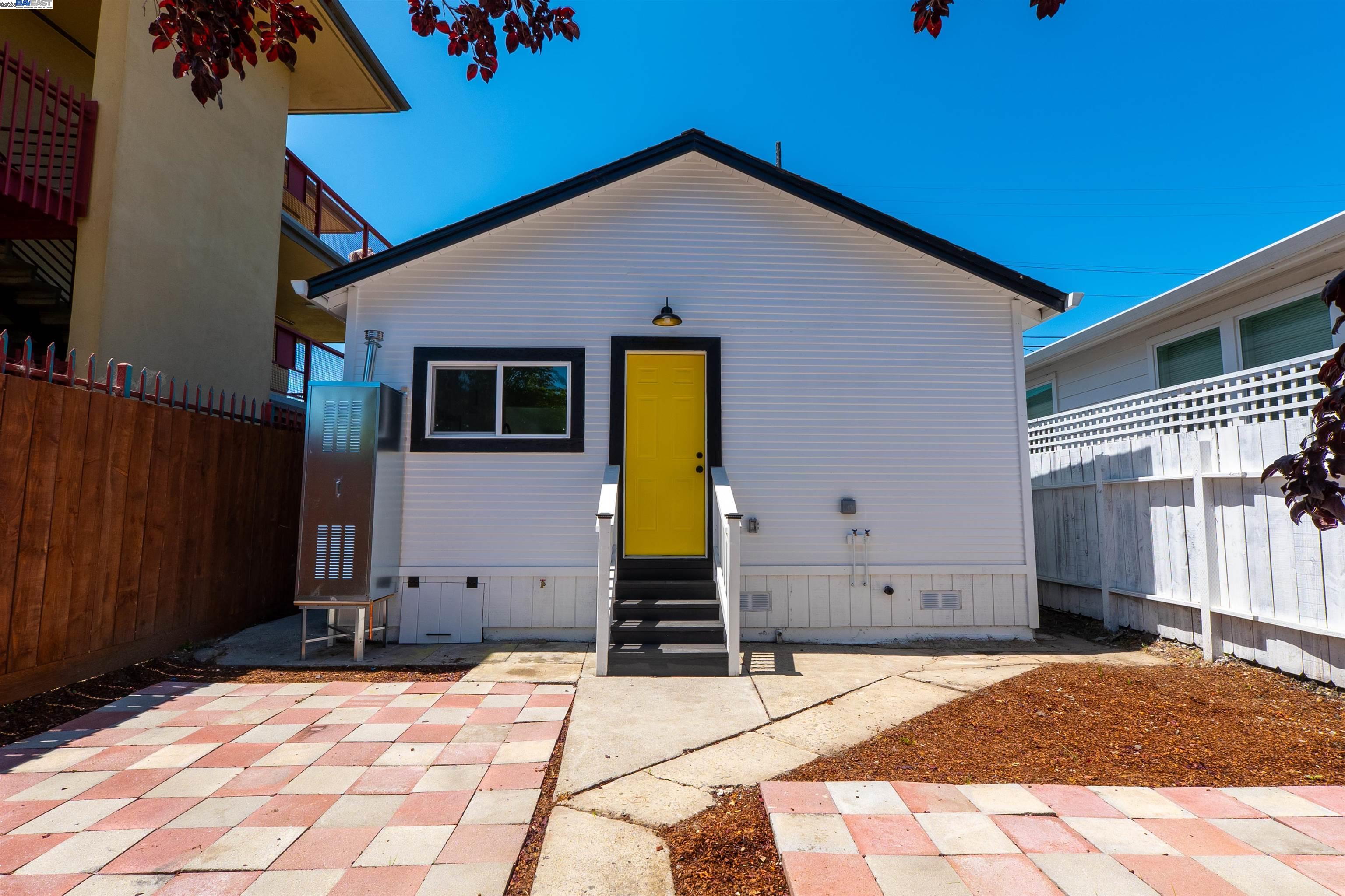 Detail Gallery Image 42 of 50 For 1276 64th Ave, Oakland,  CA 94621 - 2 Beds | 1 Baths
