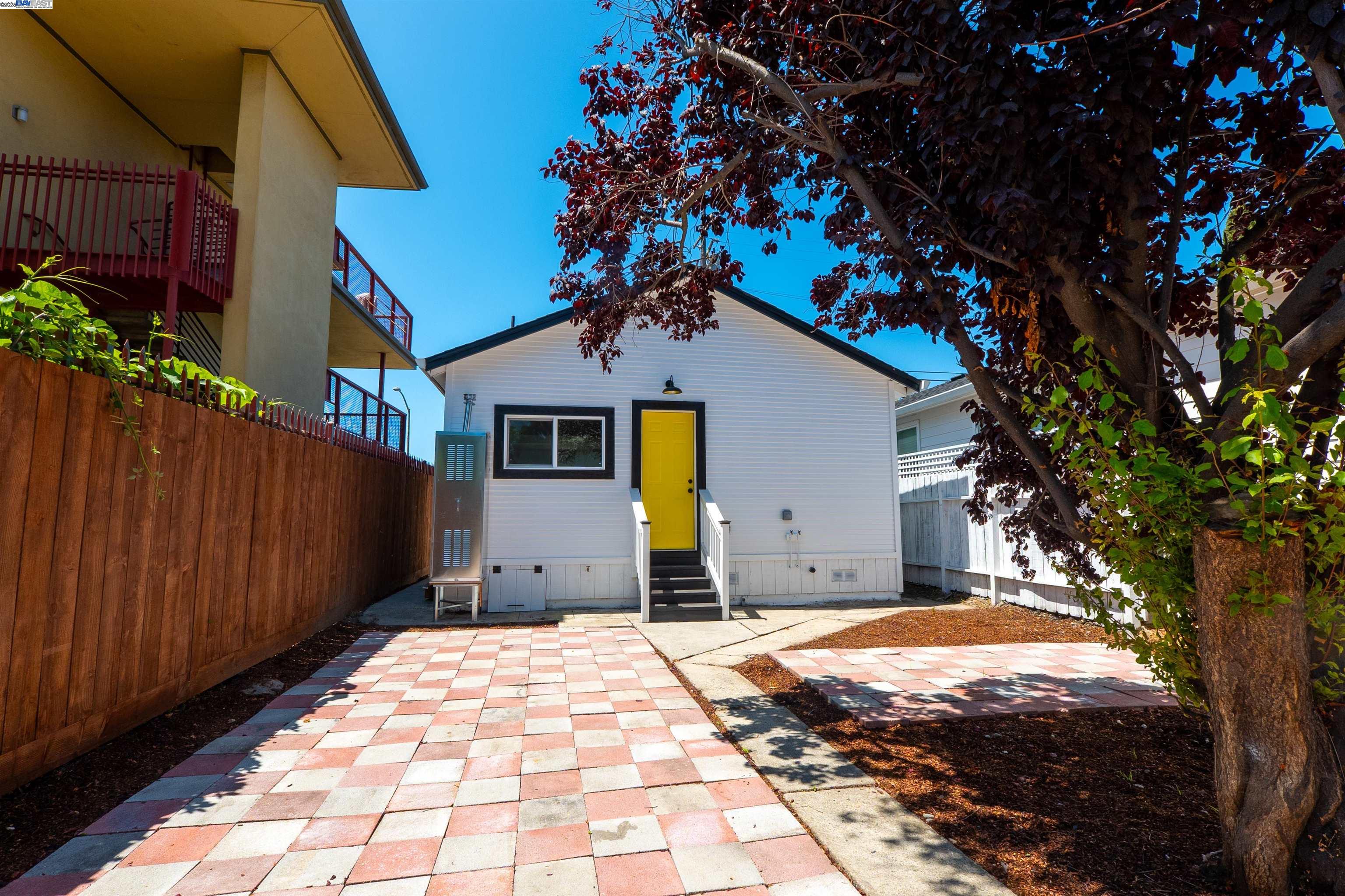 Detail Gallery Image 44 of 50 For 1276 64th Ave, Oakland,  CA 94621 - 2 Beds | 1 Baths