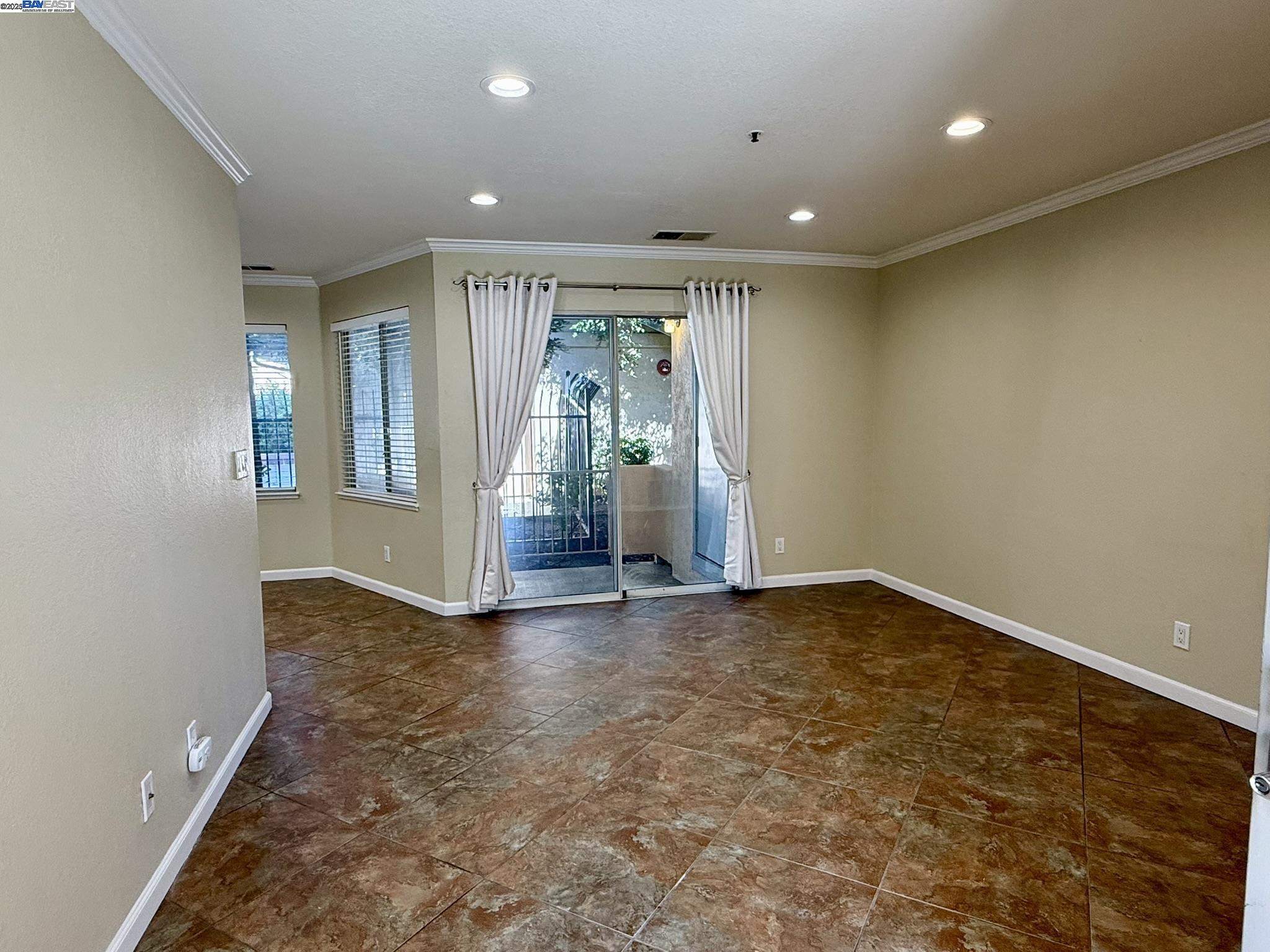 Photo #2: 41103483 Listing 