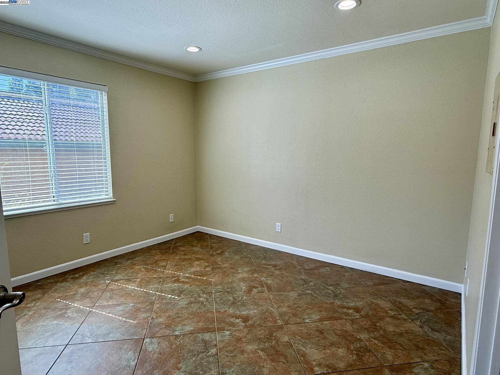 Photo #11: 41103483 Listing: Photo #11