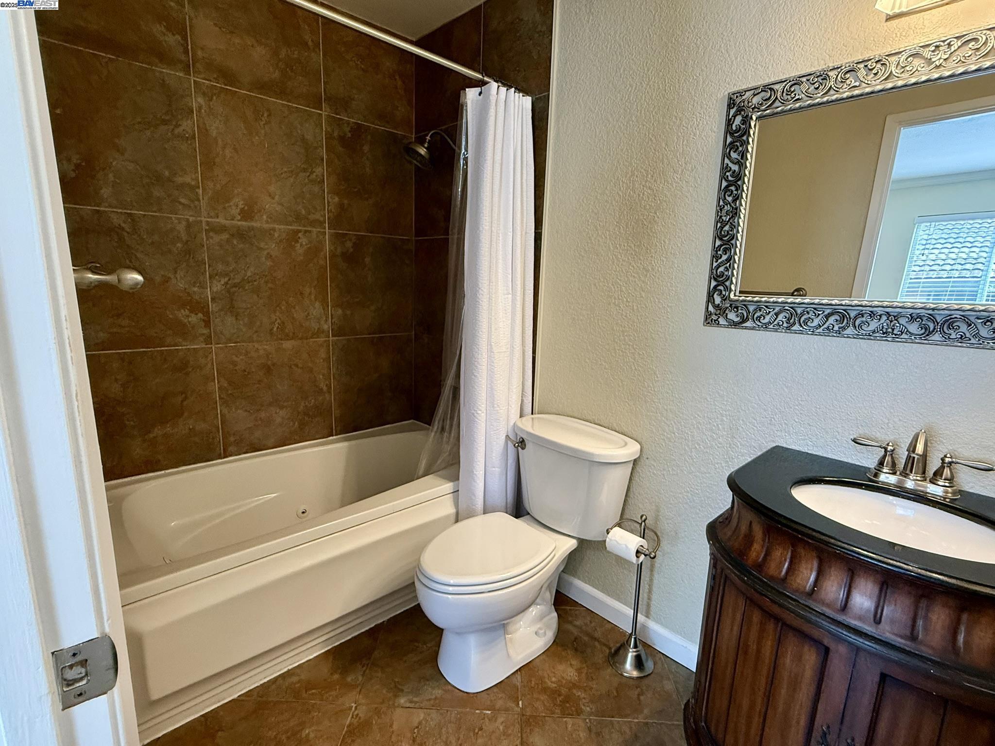 Photo #16: 41103483 Listing: Photo #16