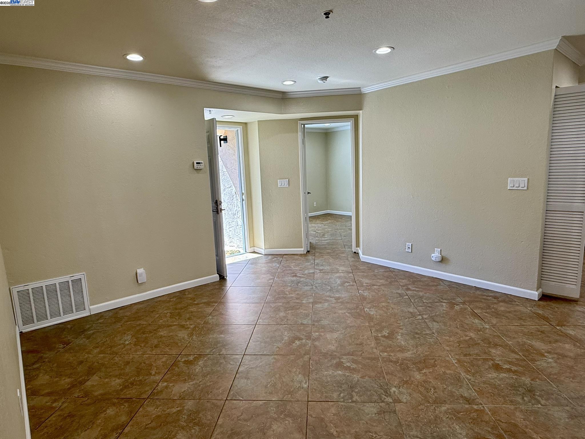 Photo #4: 41103483 Listing 