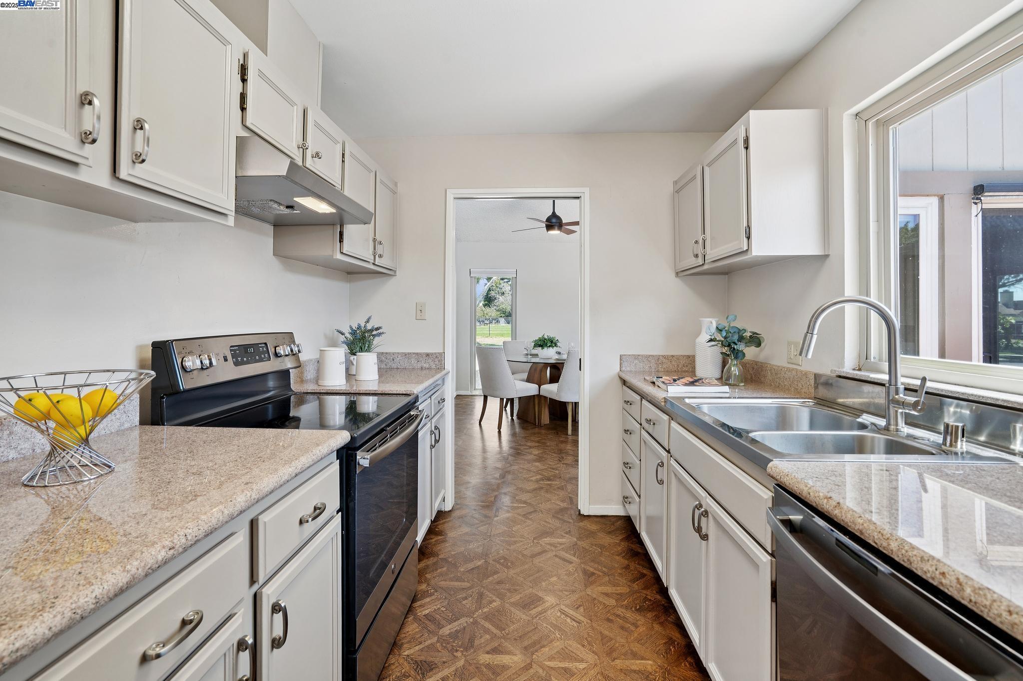 MLS: 41103486 Condo For Sale