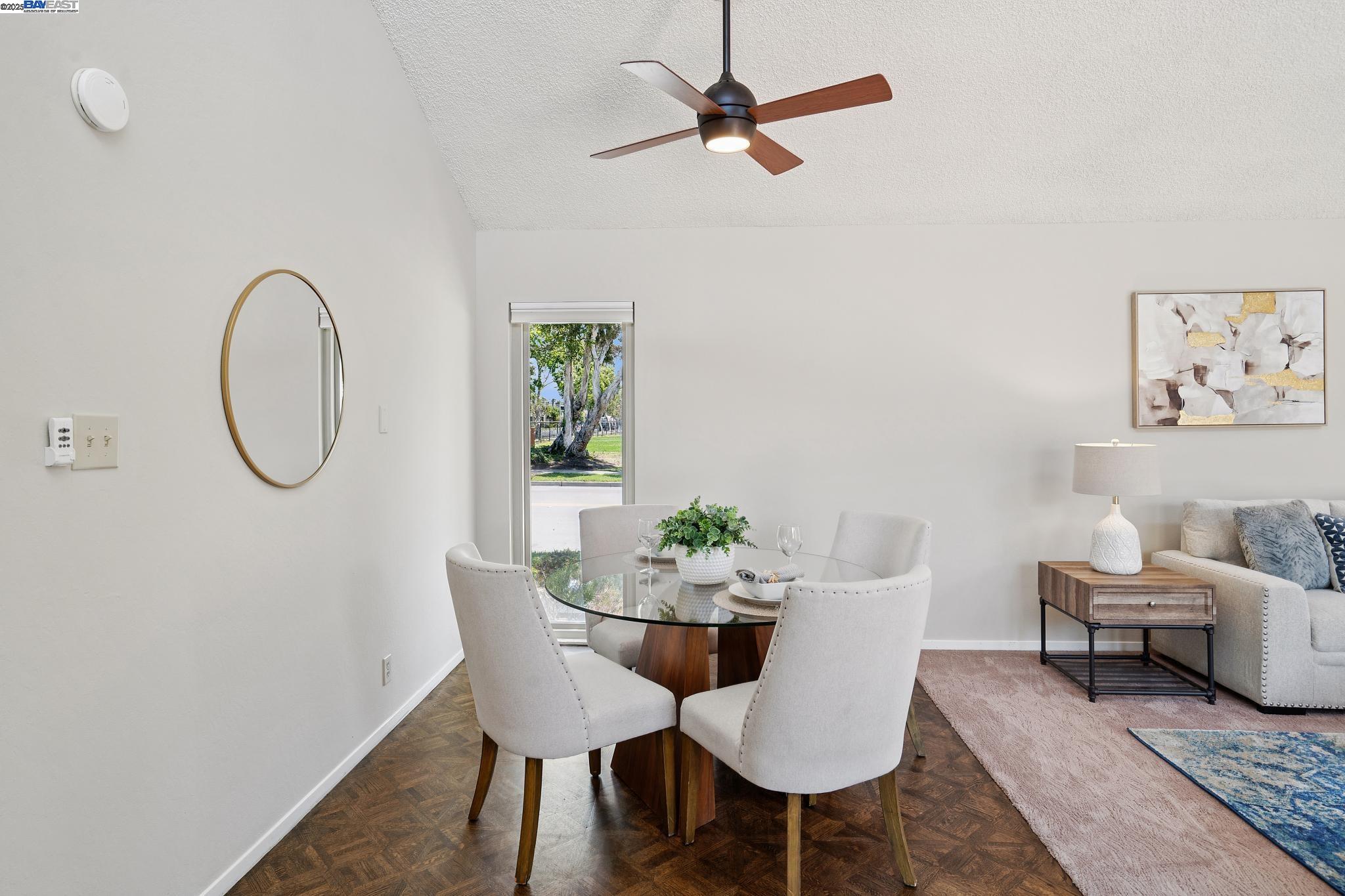 Photo #5: 41103486 Listing 