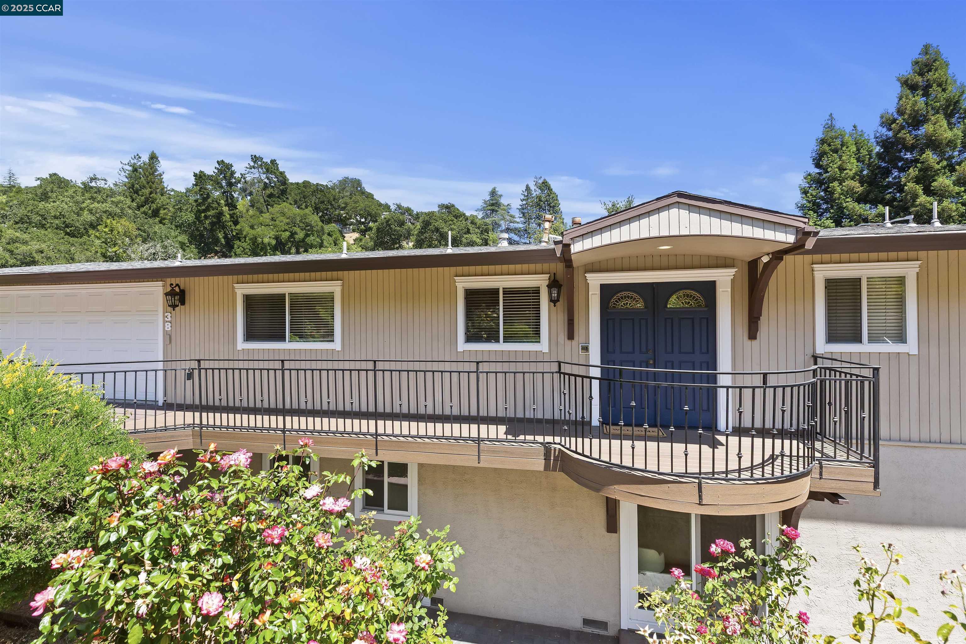 Detail Gallery Image 15 of 59 For 38 Saint Stephens Dr, Orinda,  CA 94563 - 5 Beds | 3/1 Baths