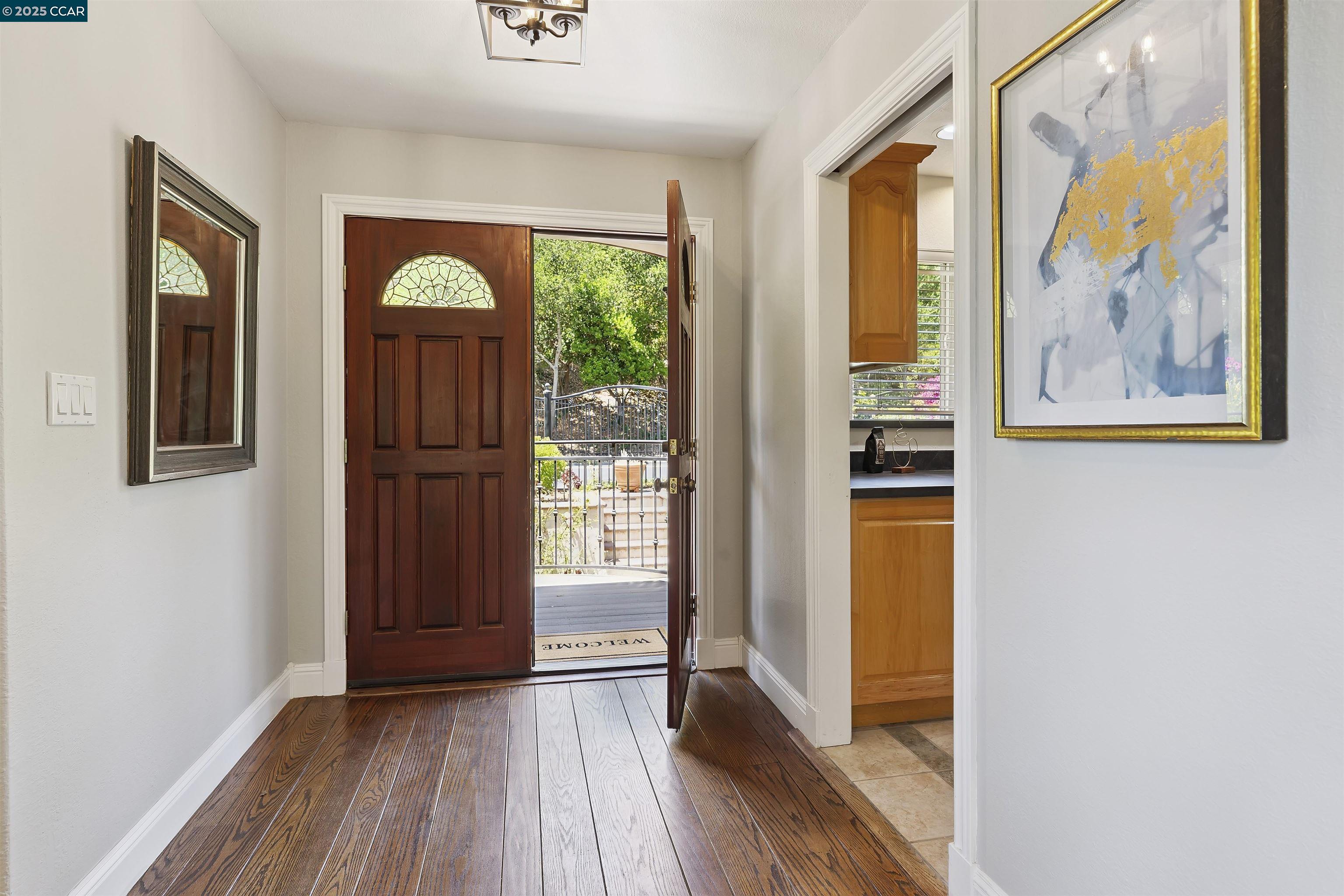 Detail Gallery Image 16 of 59 For 38 Saint Stephens Dr, Orinda,  CA 94563 - 5 Beds | 3/1 Baths