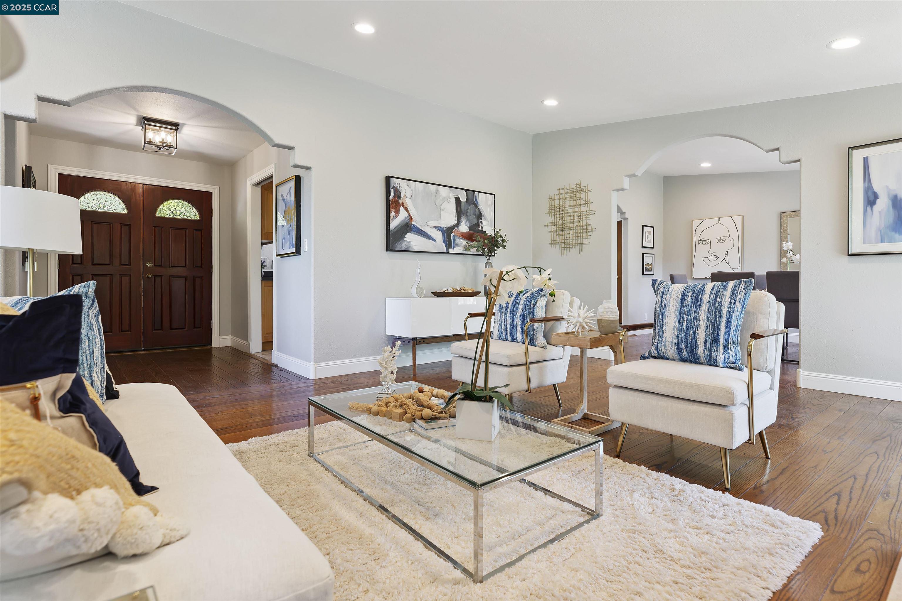 Detail Gallery Image 17 of 59 For 38 Saint Stephens Dr, Orinda,  CA 94563 - 5 Beds | 3/1 Baths