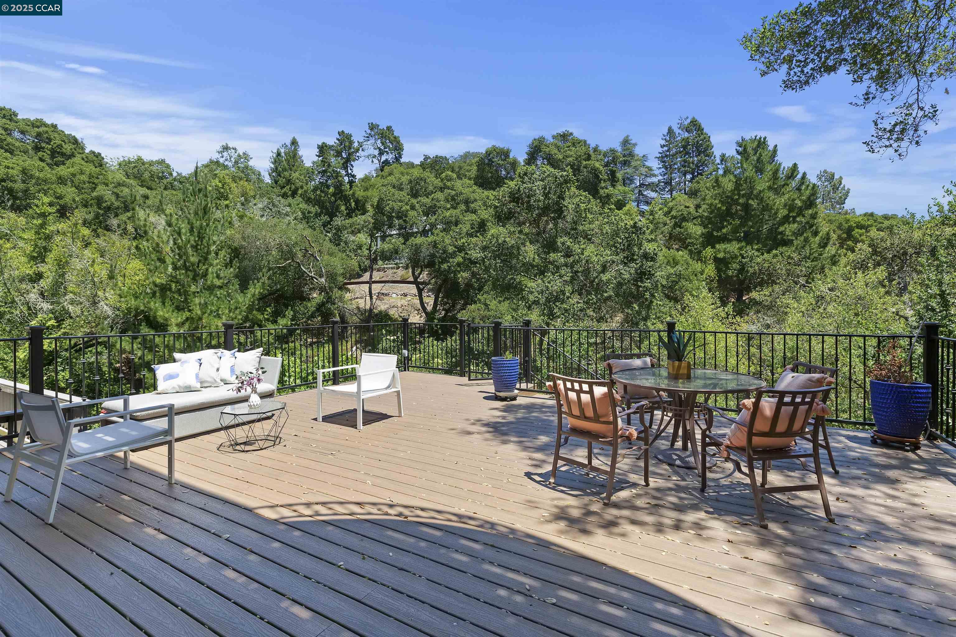 Detail Gallery Image 30 of 59 For 38 Saint Stephens Dr, Orinda,  CA 94563 - 5 Beds | 3/1 Baths