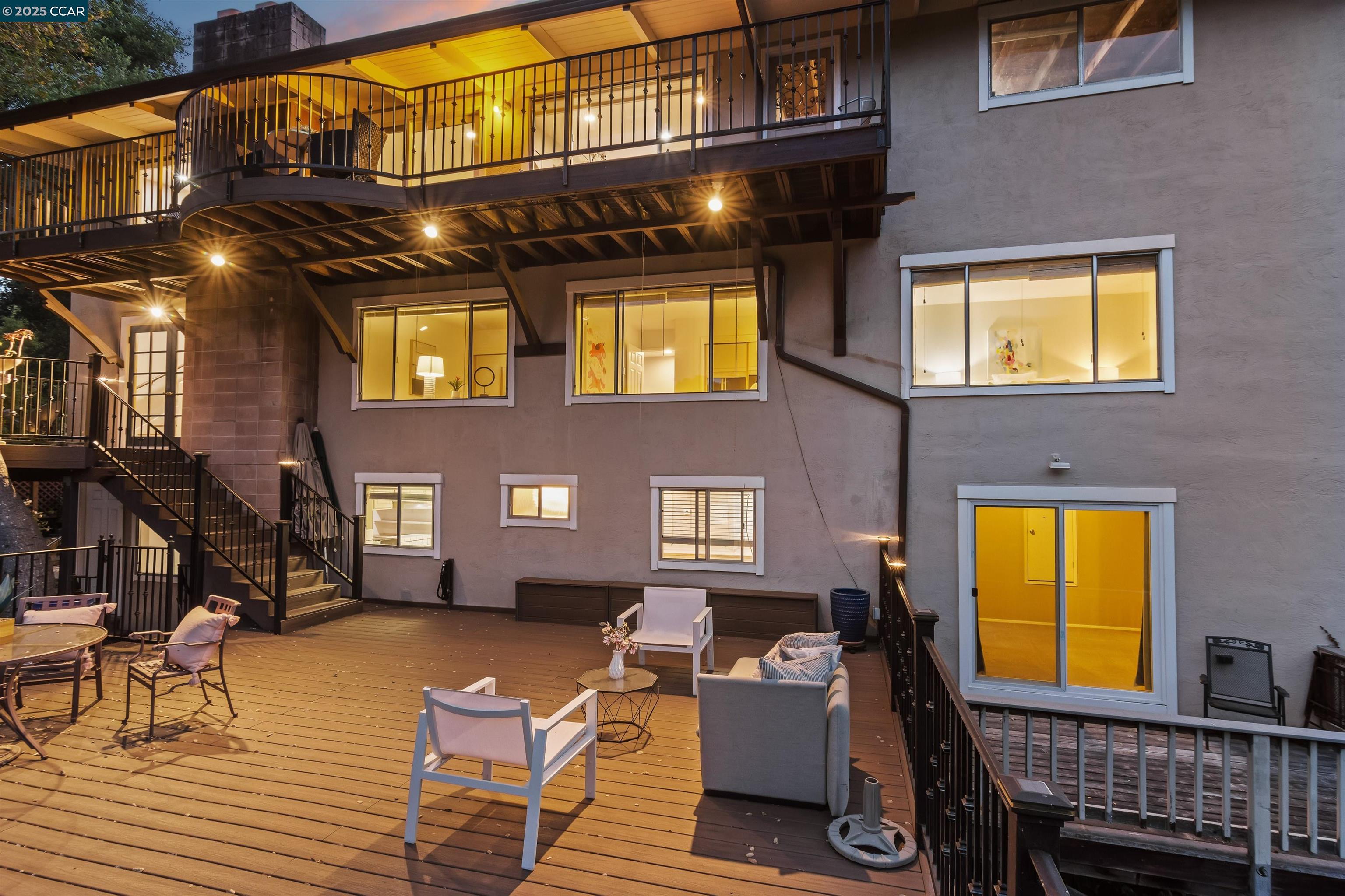 Detail Gallery Image 4 of 59 For 38 Saint Stephens Dr, Orinda,  CA 94563 - 5 Beds | 3/1 Baths