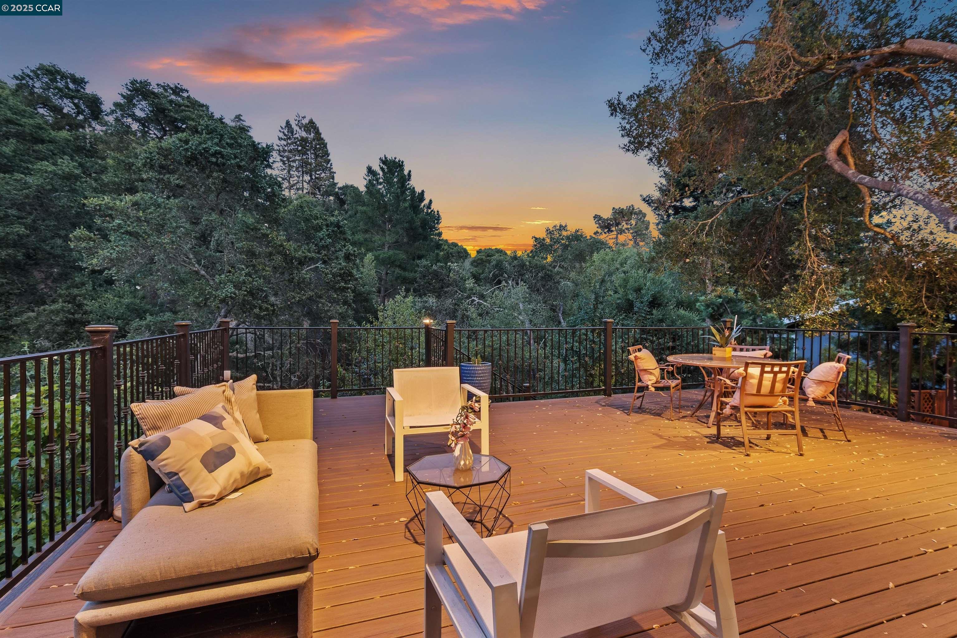 Detail Gallery Image 5 of 59 For 38 Saint Stephens Dr, Orinda,  CA 94563 - 5 Beds | 3/1 Baths