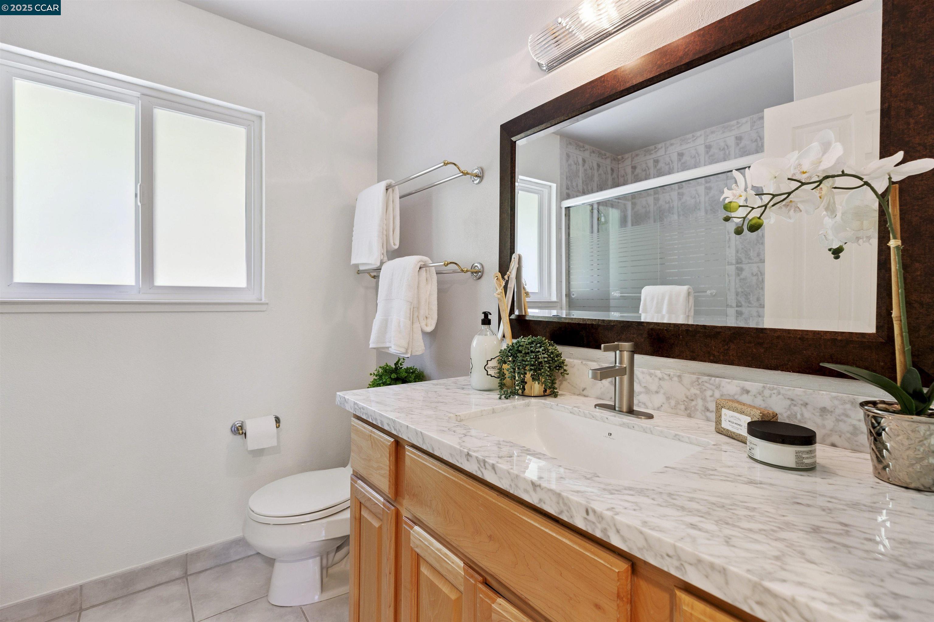 Detail Gallery Image 42 of 59 For 38 Saint Stephens Dr, Orinda,  CA 94563 - 5 Beds | 3/1 Baths