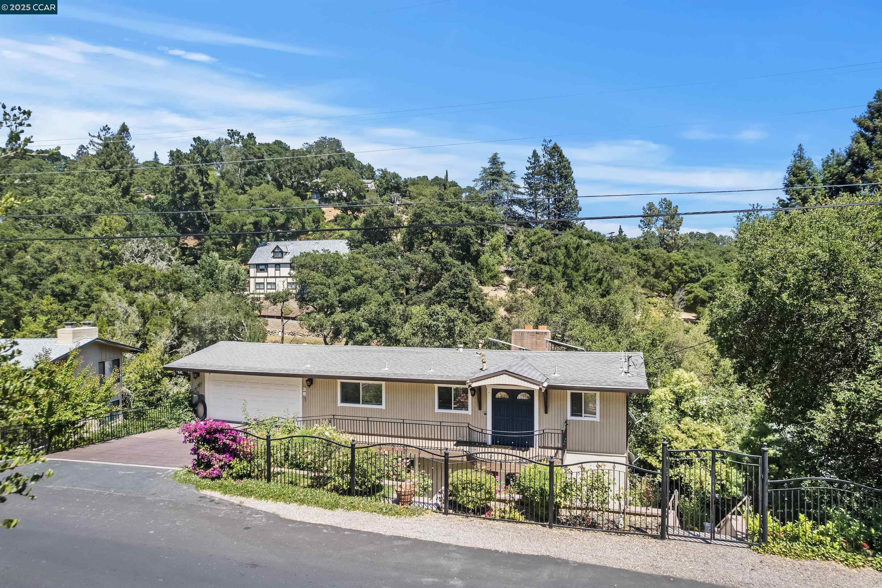 Detail Gallery Image 52 of 59 For 38 Saint Stephens Dr, Orinda,  CA 94563 - 5 Beds | 3/1 Baths
