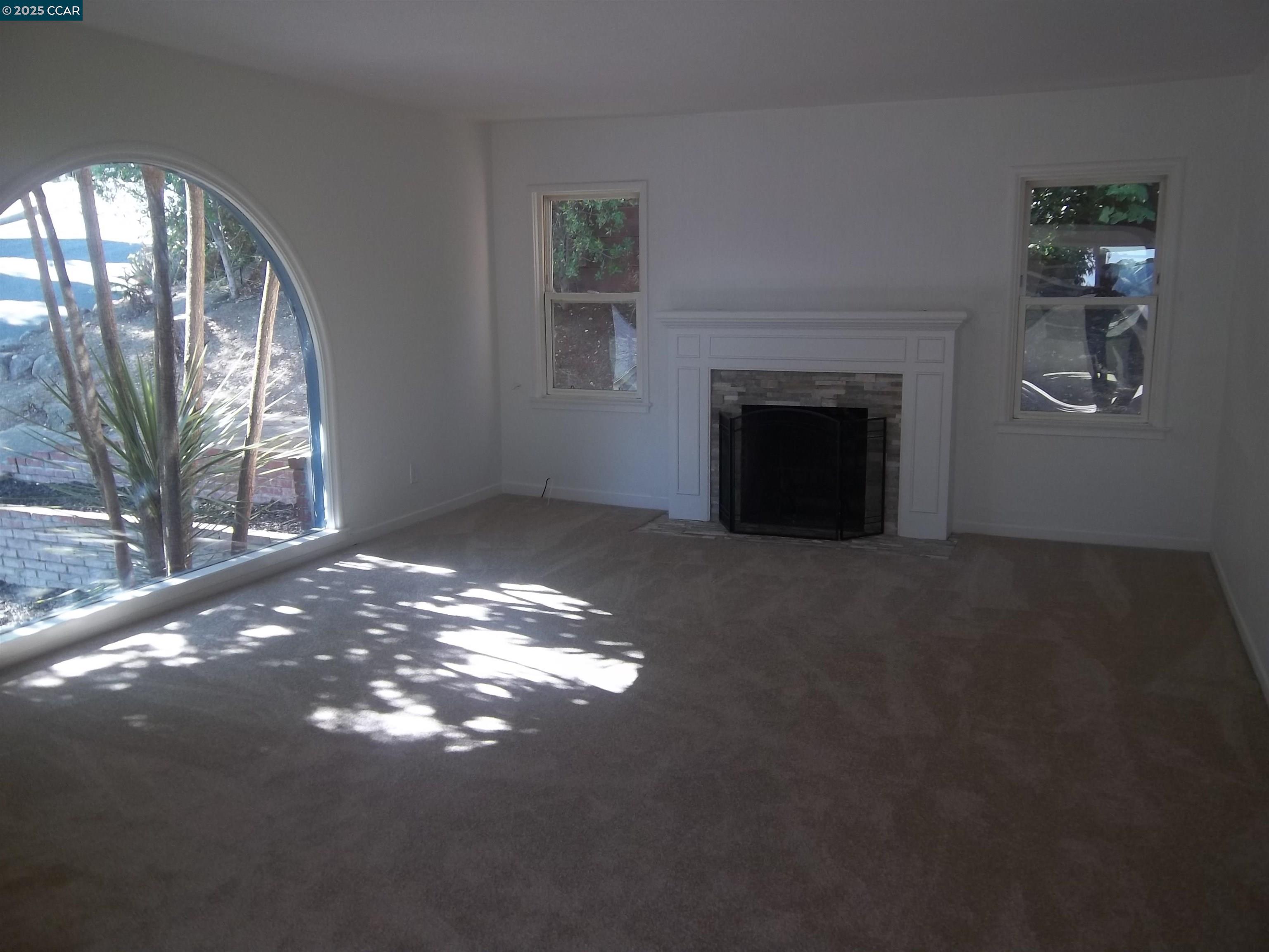 25 Main, Martinez, California 94553, 3 Bedrooms Bedrooms, 7 Rooms Rooms,2 BathroomsBathrooms,Residential Lease,For Rent,25 Main,41103492