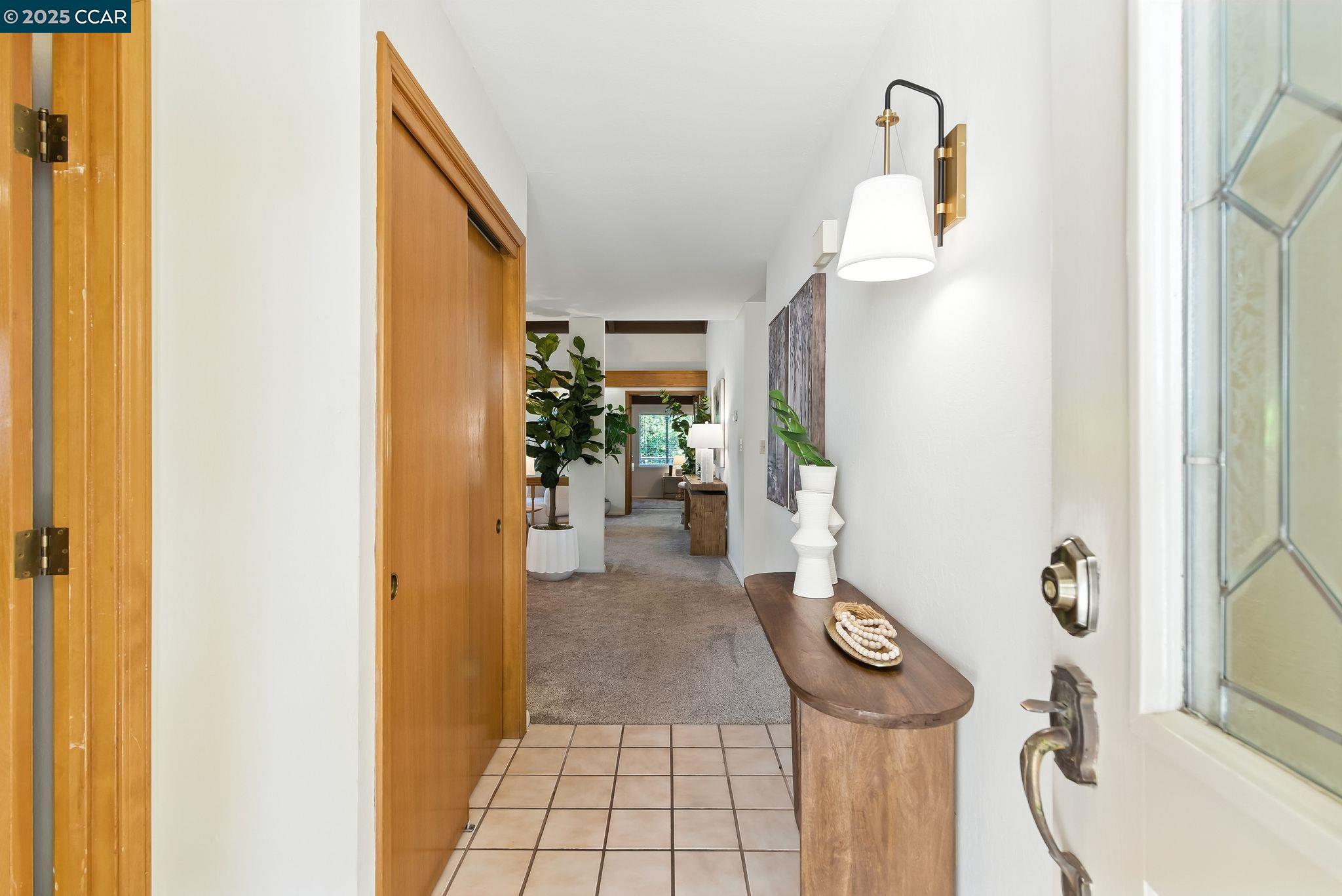 Photo #2: 41103493 Listing 