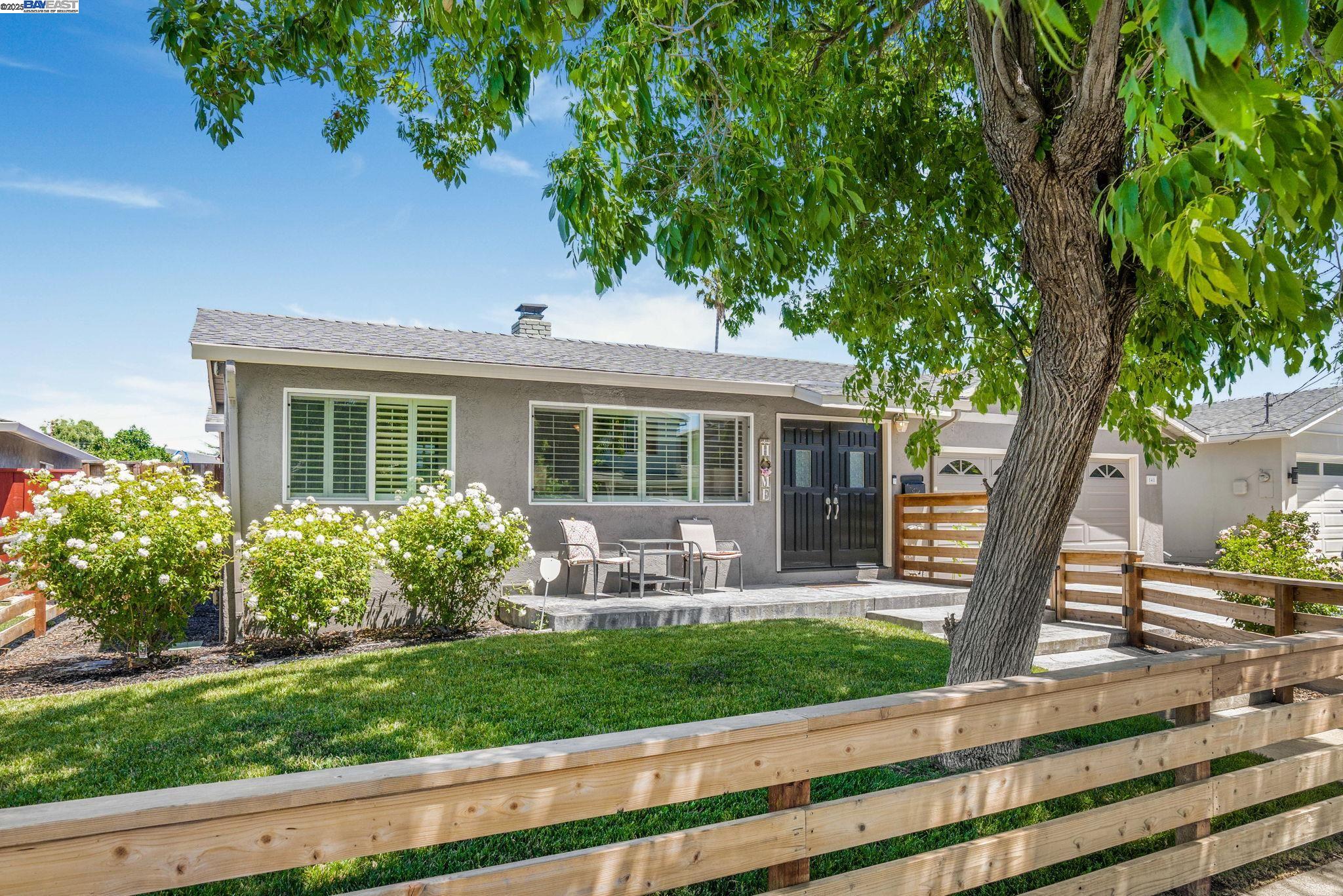 Detail Gallery Image 2 of 35 For 548 Sonoma Ave, Livermore,  CA 94550 - 4 Beds | 2 Baths