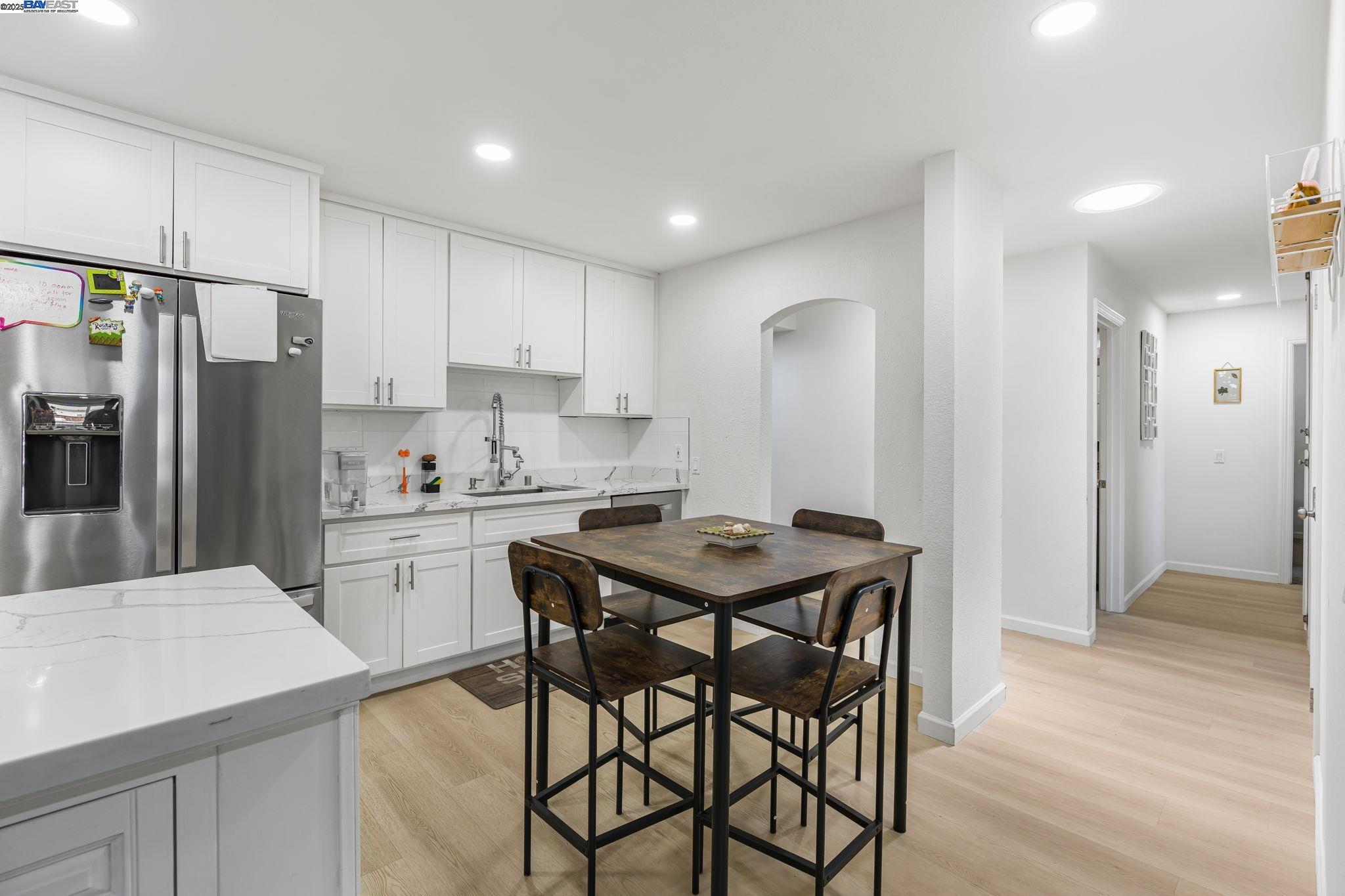 Detail Gallery Image 12 of 35 For 548 Sonoma Ave, Livermore,  CA 94550 - 4 Beds | 2 Baths