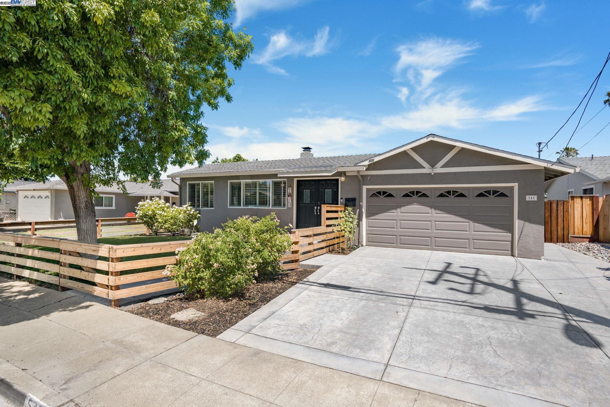 Detail Gallery Image 3 of 35 For 548 Sonoma Ave, Livermore,  CA 94550 - 4 Beds | 2 Baths