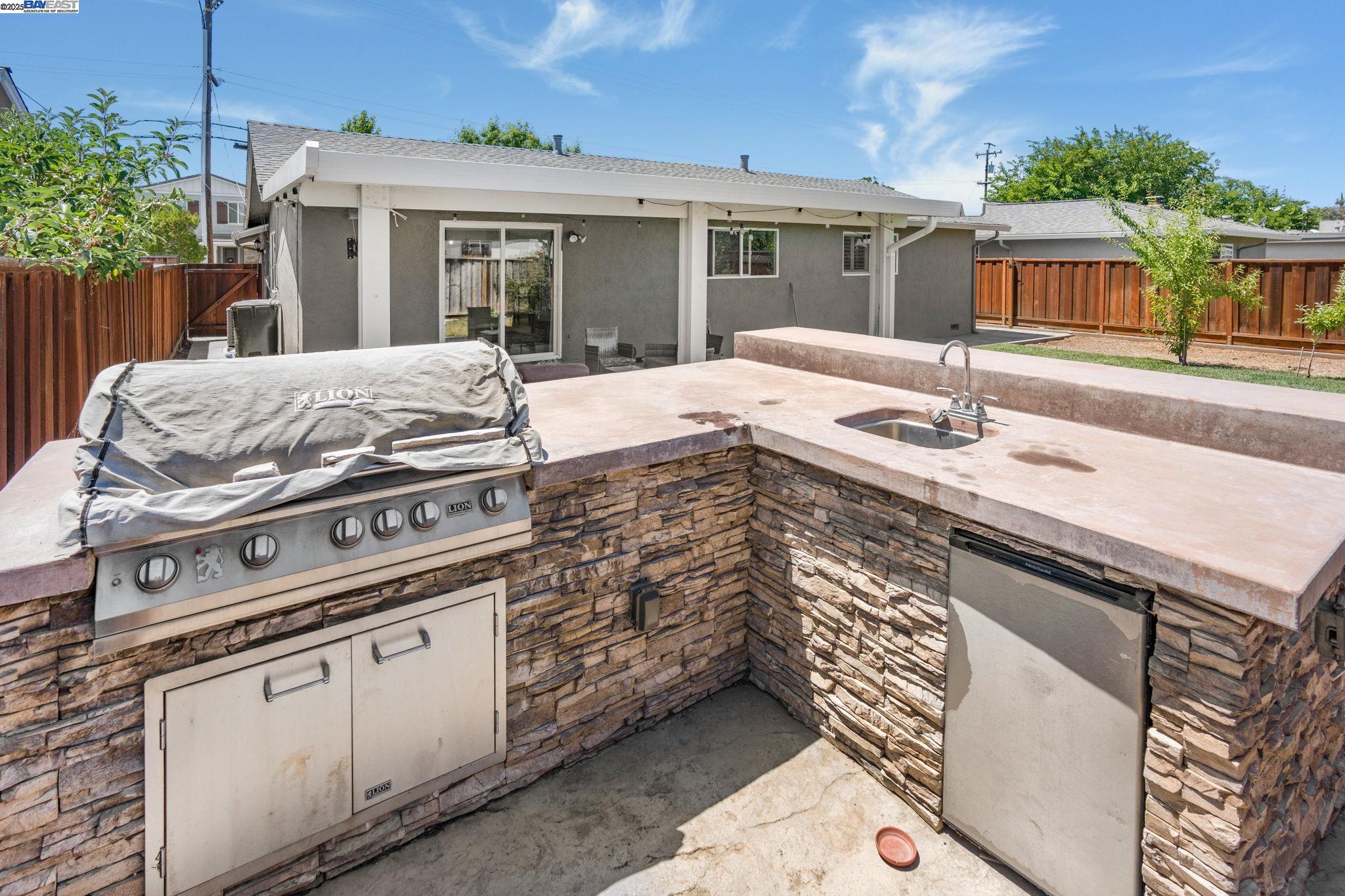 Detail Gallery Image 31 of 35 For 548 Sonoma Ave, Livermore,  CA 94550 - 4 Beds | 2 Baths