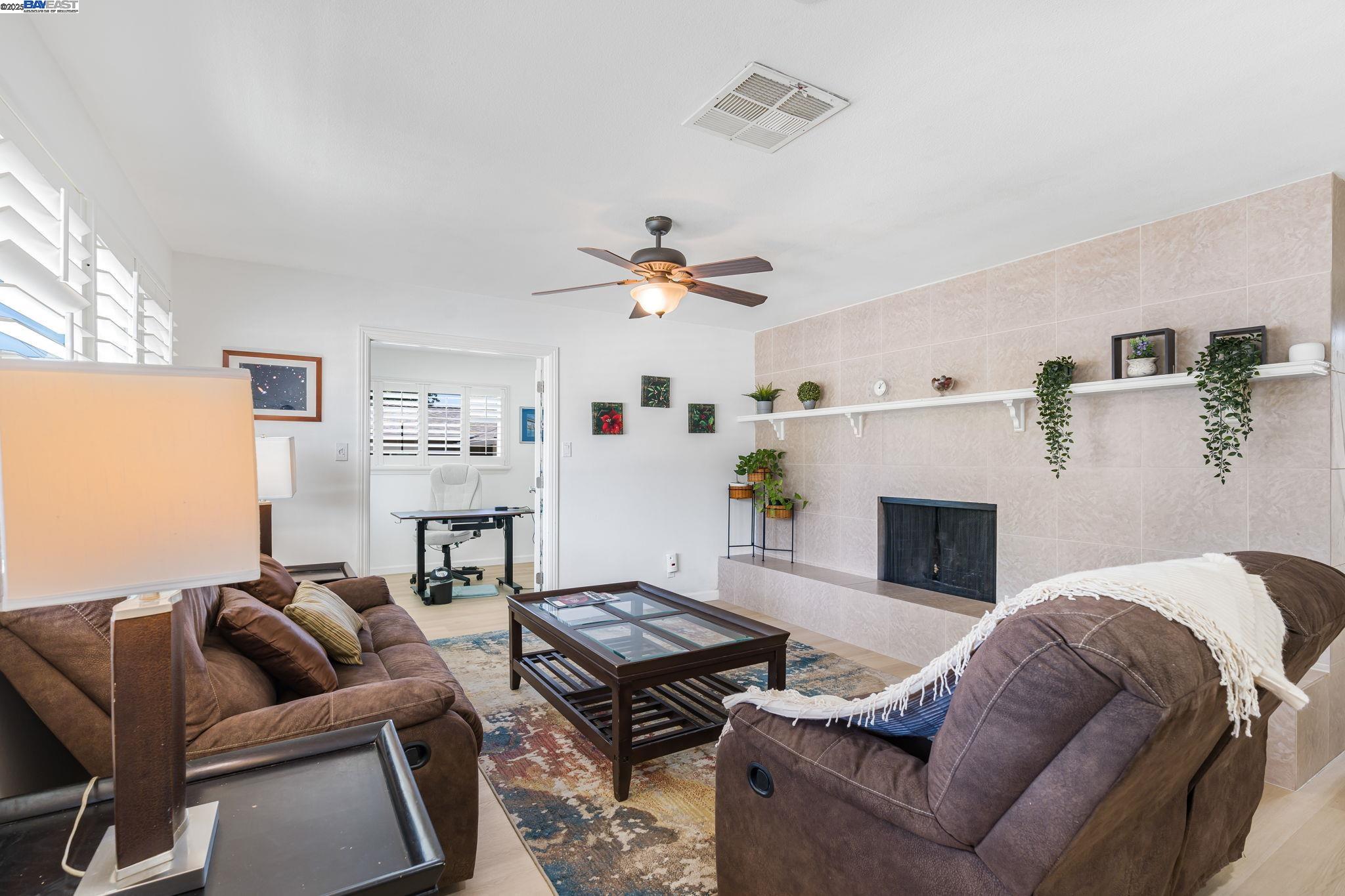 Detail Gallery Image 7 of 35 For 548 Sonoma Ave, Livermore,  CA 94550 - 4 Beds | 2 Baths